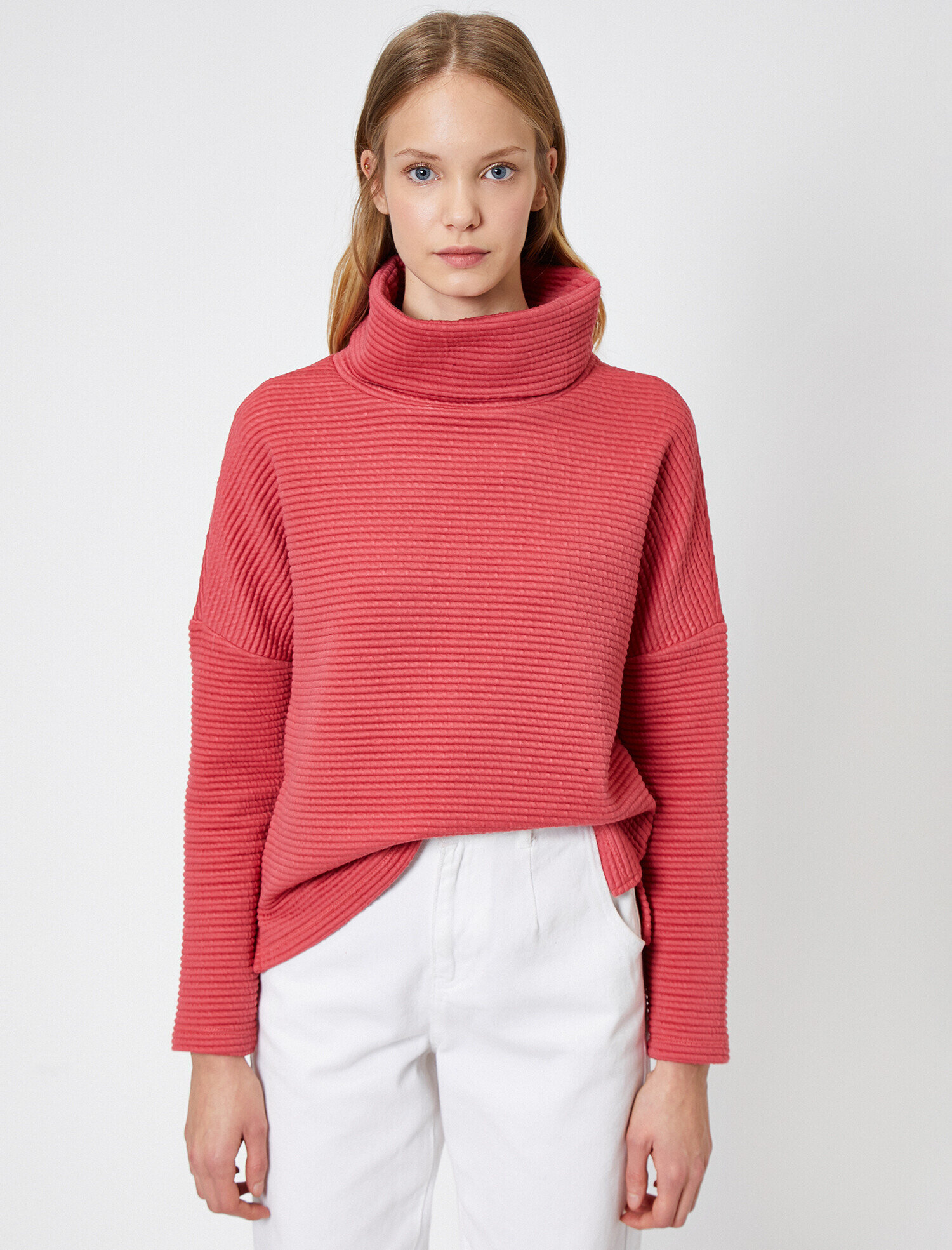   Boğazlı Sweatshirt