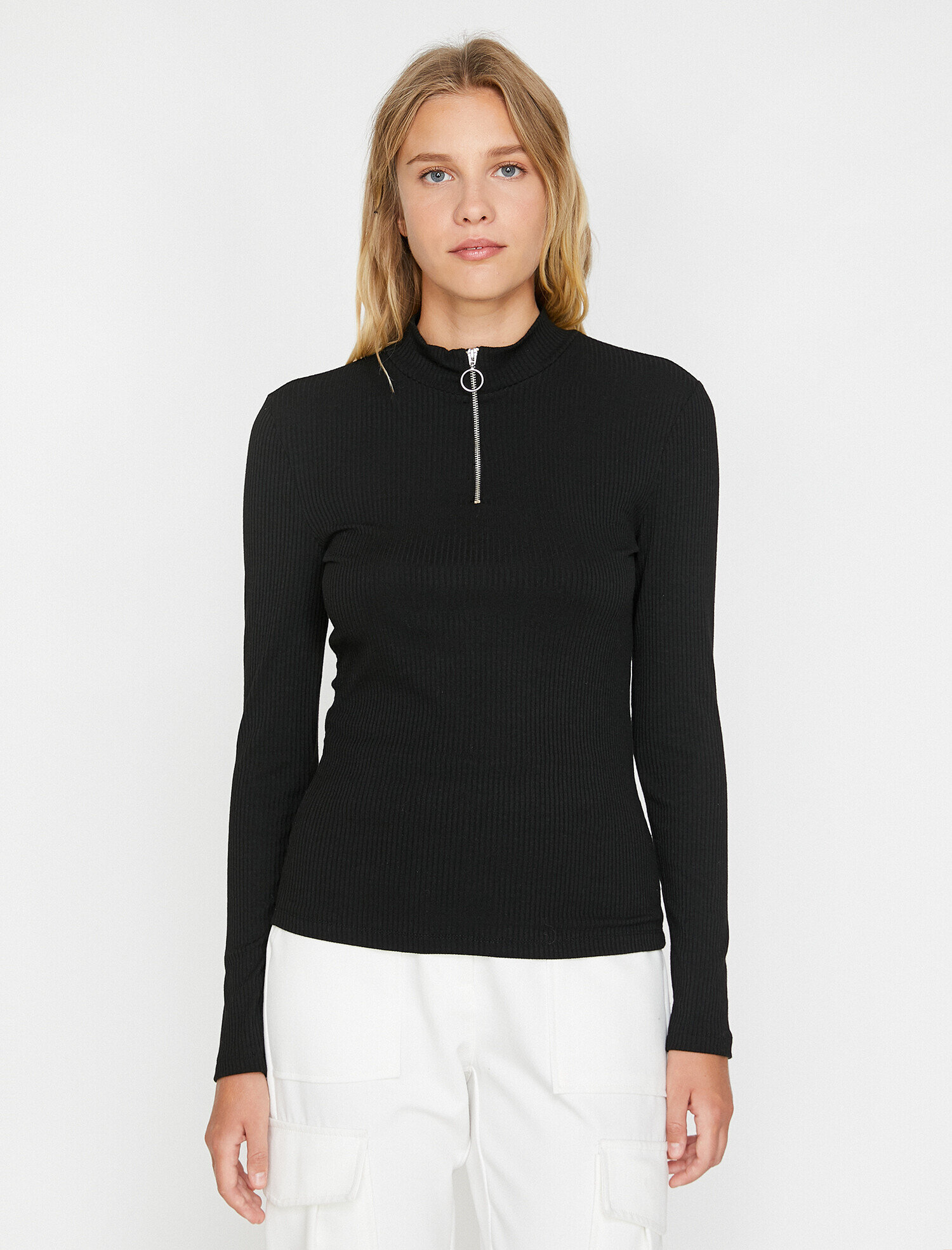   Fermuar Detaylı Tişört