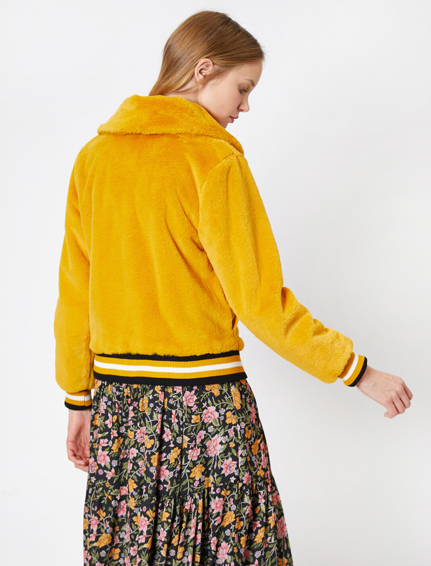   Fermuar Detaylı Mont