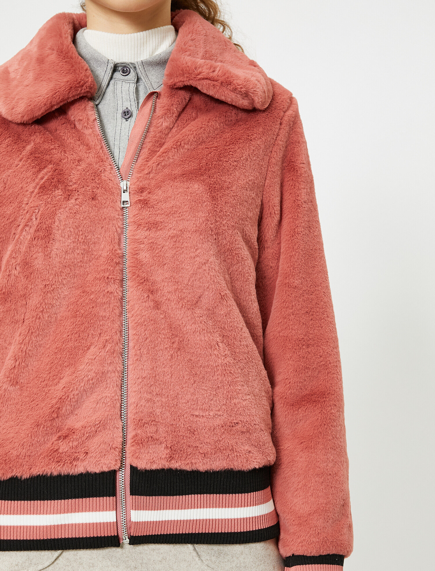   Fermuar Detaylı Mont