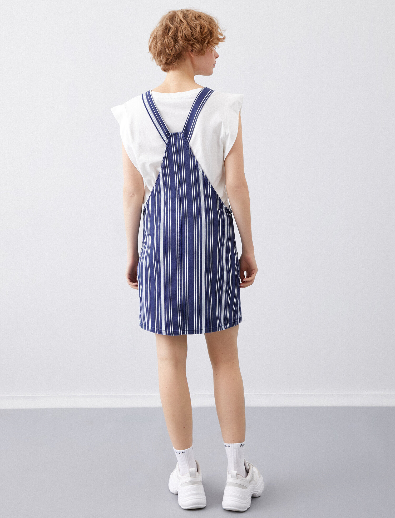 Düğme Detaylı Elbise