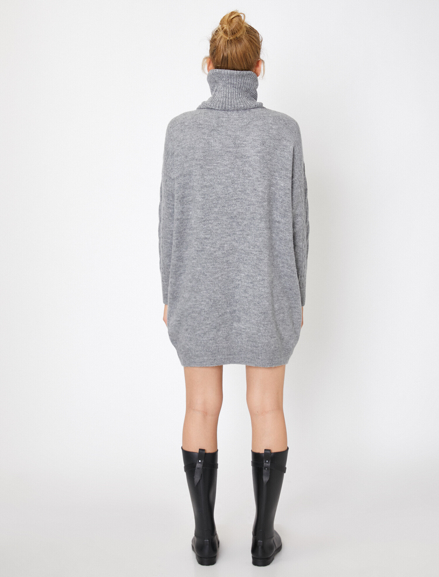   Oversize Mini Triko Elbise Örgü Detaylı Boğazlı Yaka