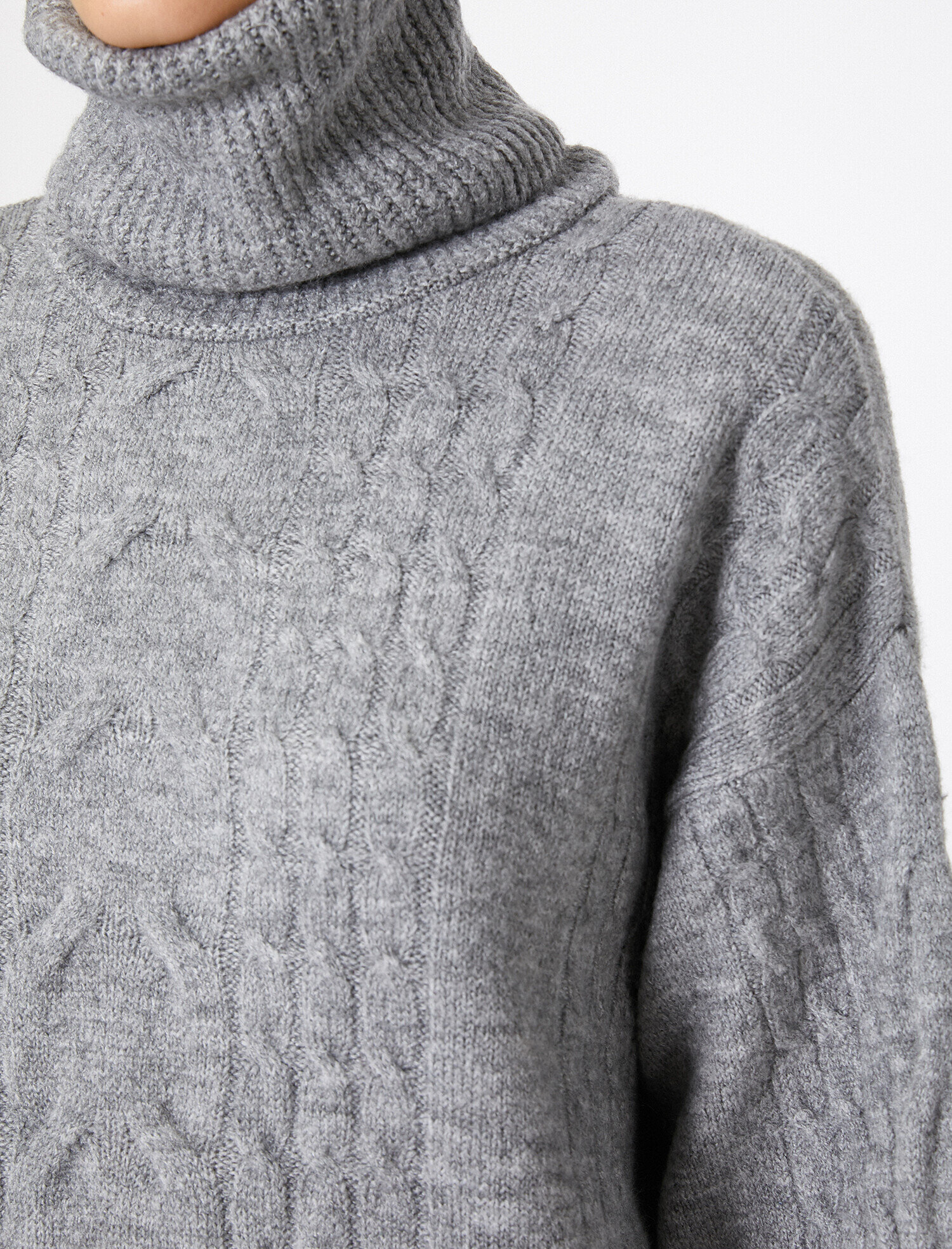   Oversize Mini Triko Elbise Örgü Detaylı Boğazlı Yaka