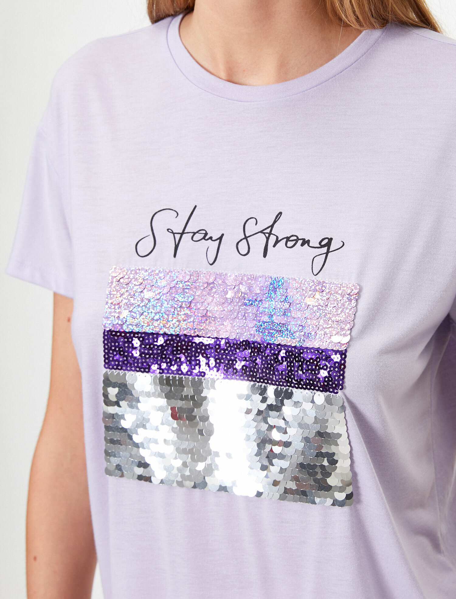   Pul Payet Slogan Detaylı Bisiklet Yaka Tişört