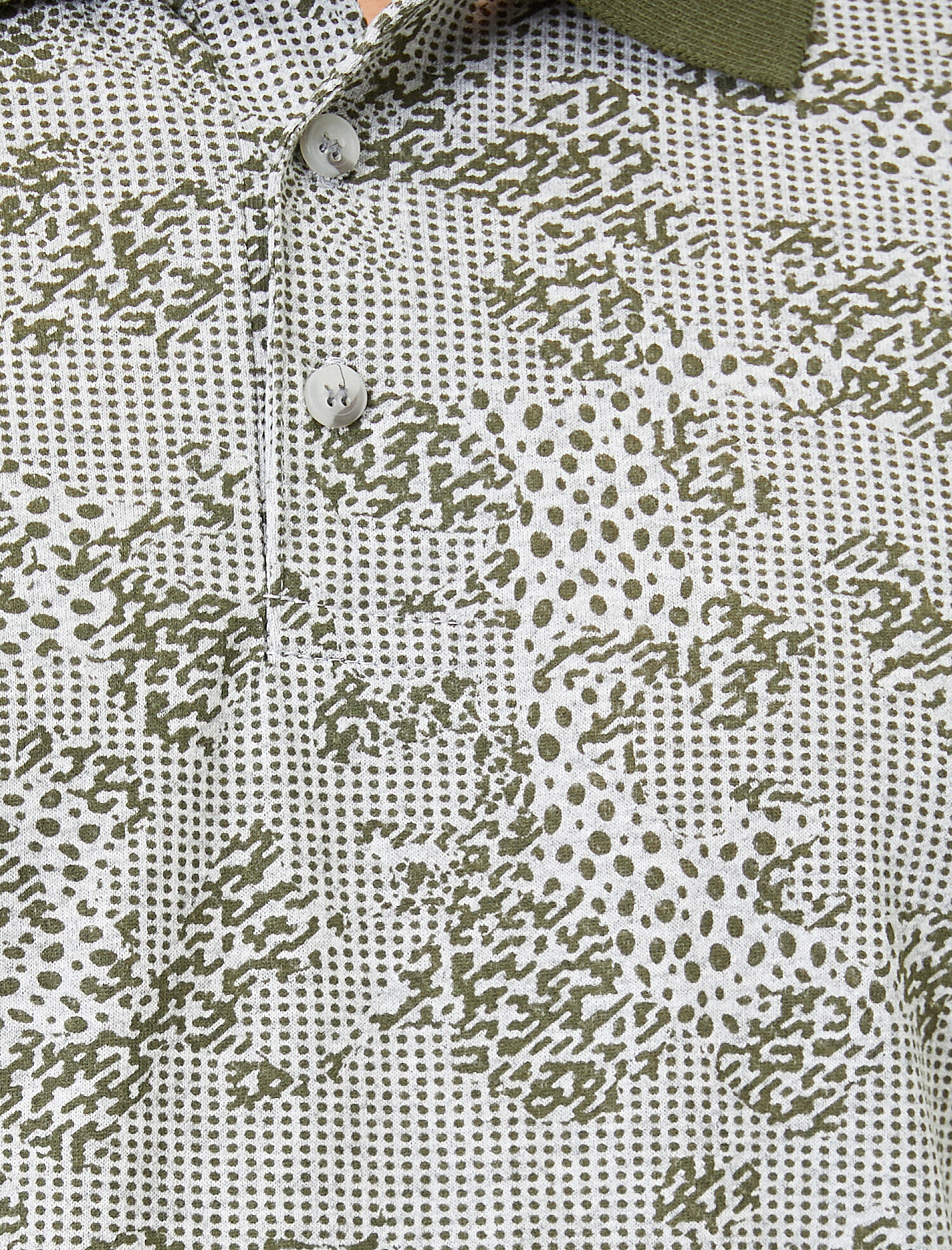   Polo Yaka Kamuflaj ve Puantiye Desenli Süprem Kumaş Slim Fit Tişört