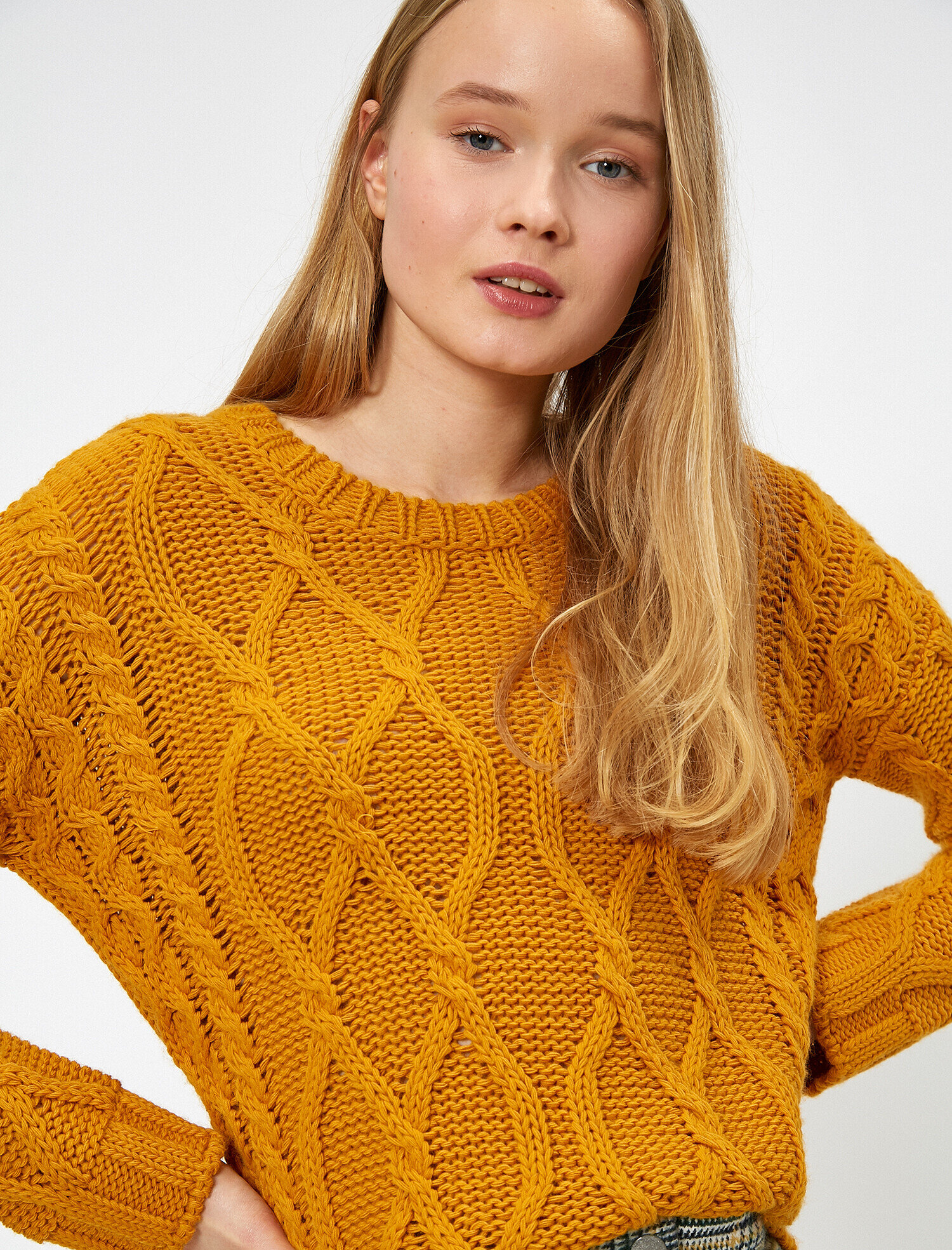   Örgülü Triko Kazak