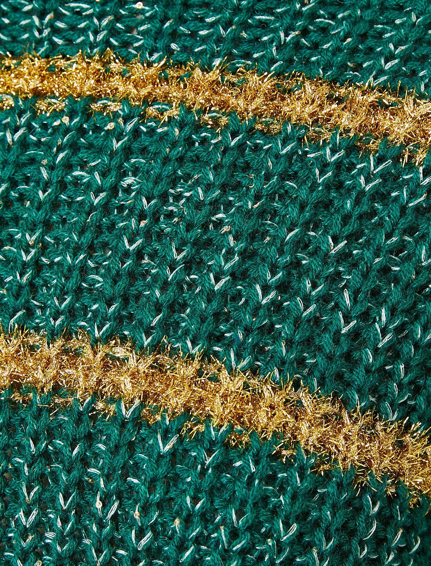   Sırt Detaylı Triko Kazak