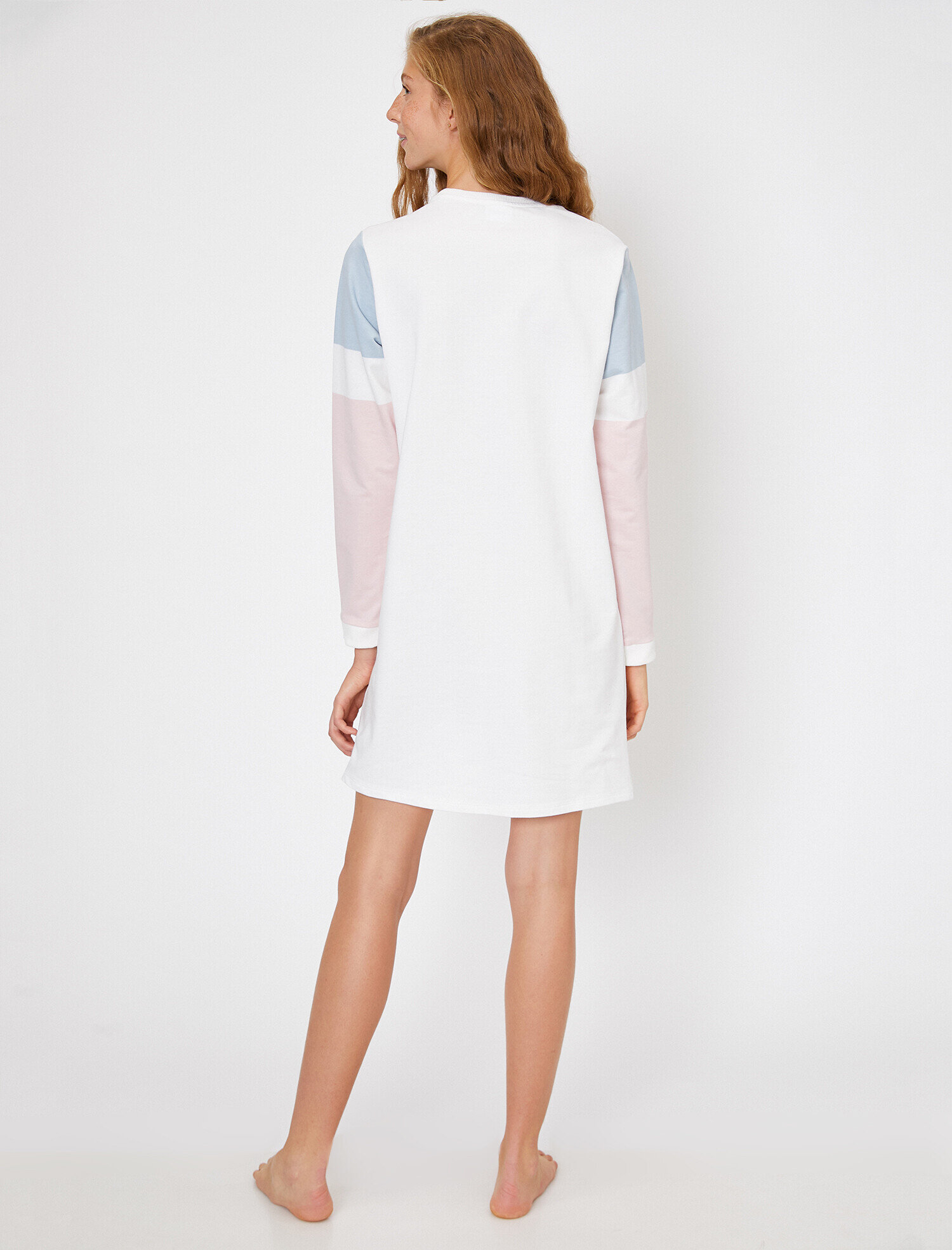 Bugs Bunny Lisanslı Yazılı Baskılı Gecelik