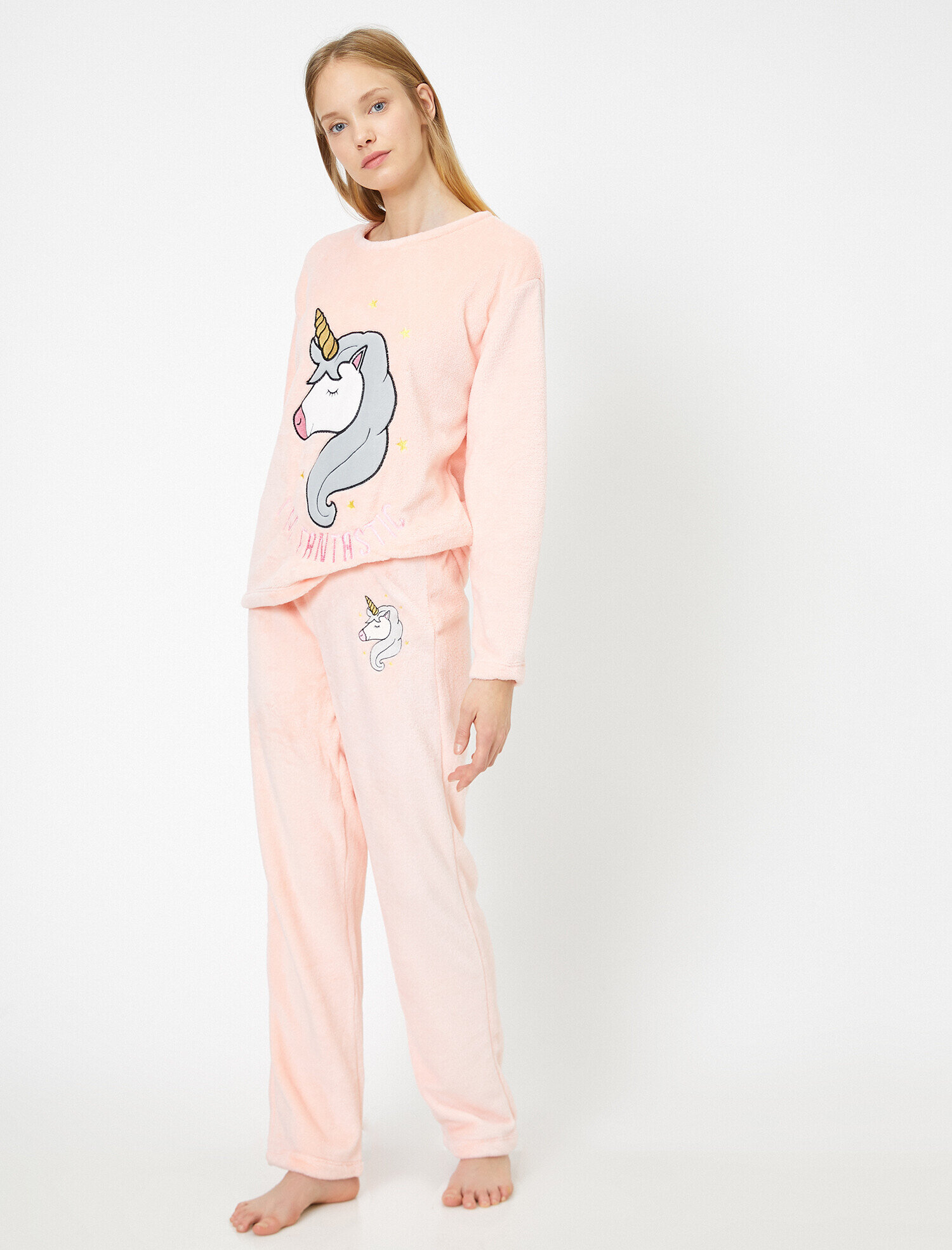   İşlemeli Pijama Seti