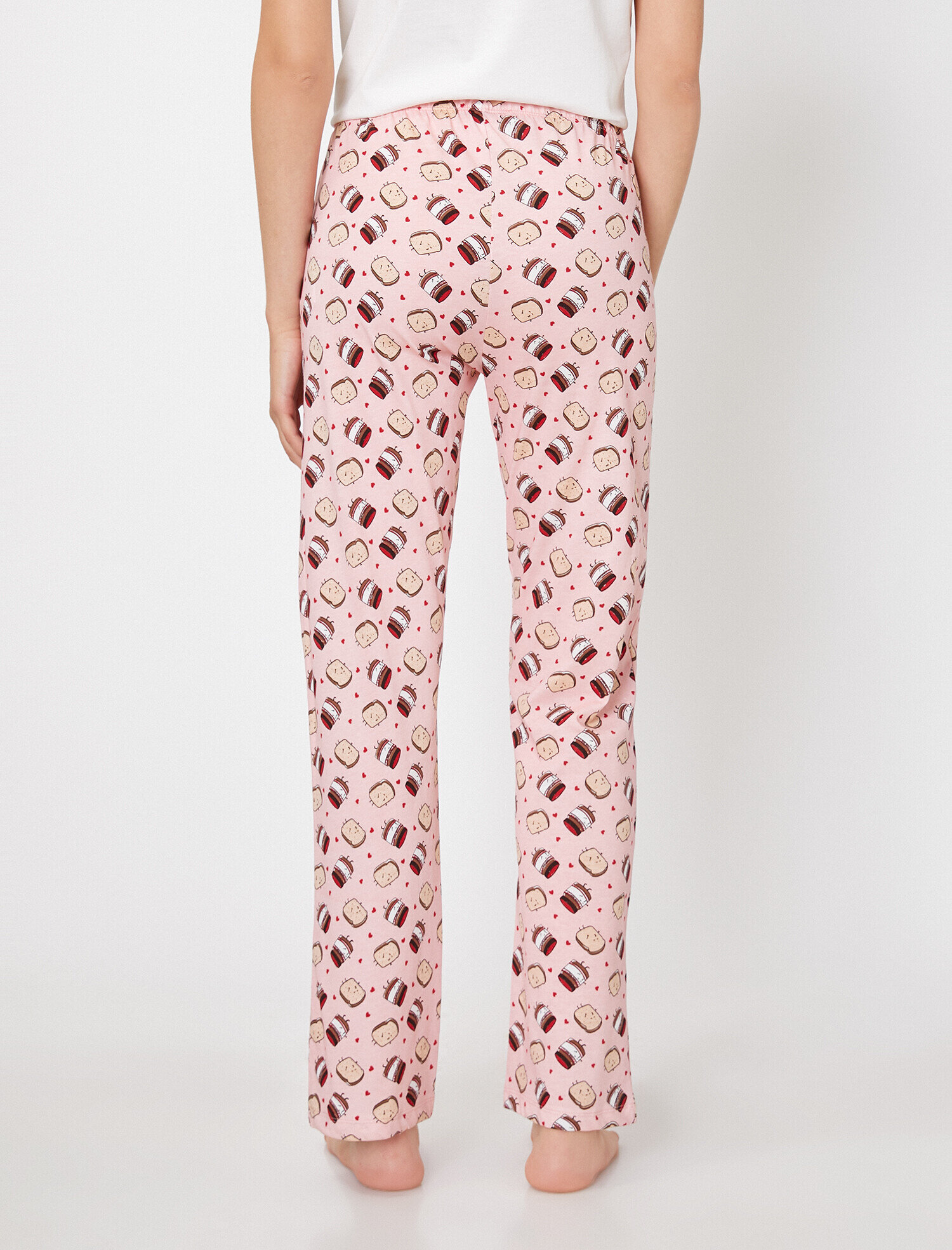   Yazılı Baskılı Pijama Takımı