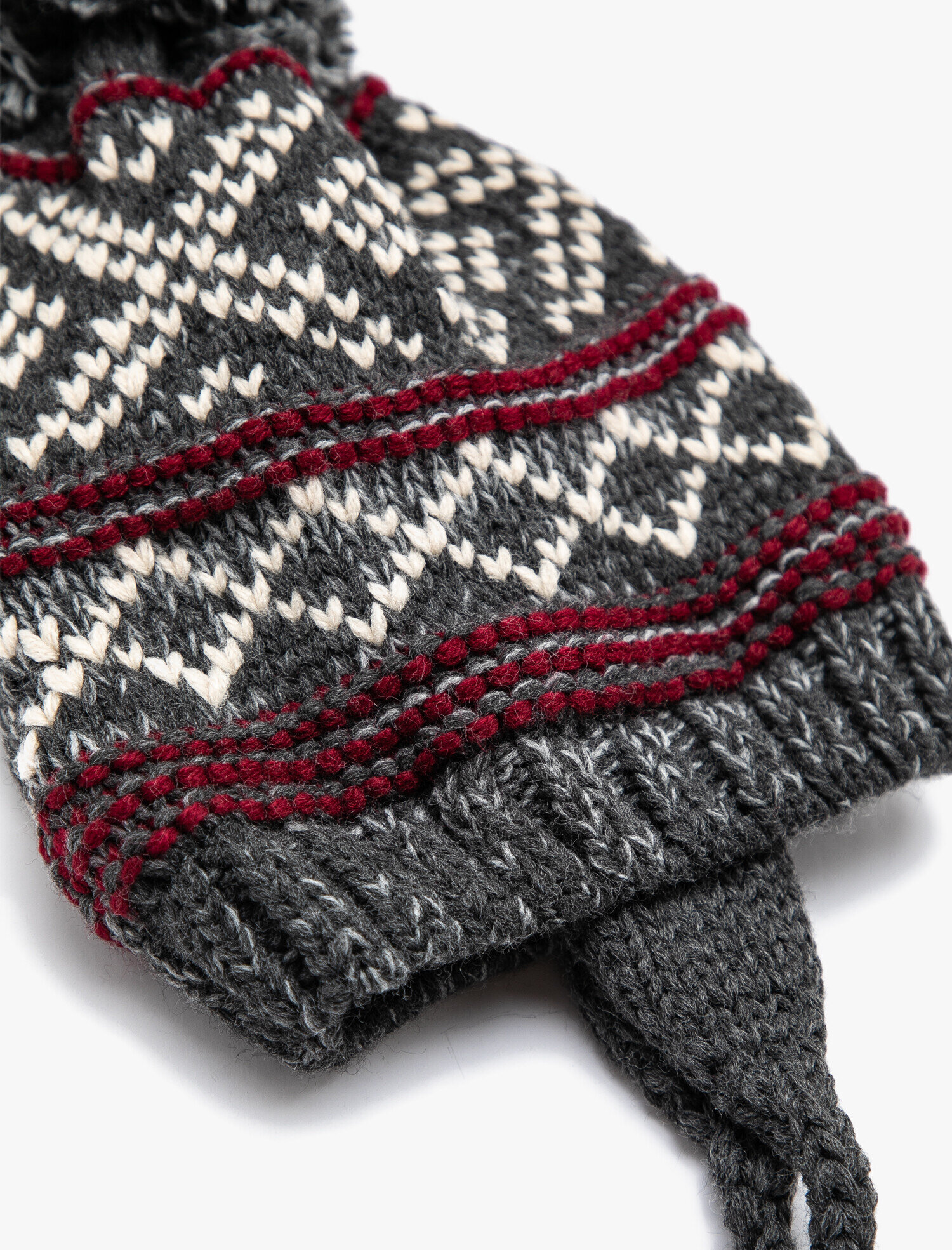 Erkek Bebek Örgü Bere Ponpon Detaylı Çene Altı Bağlamalı