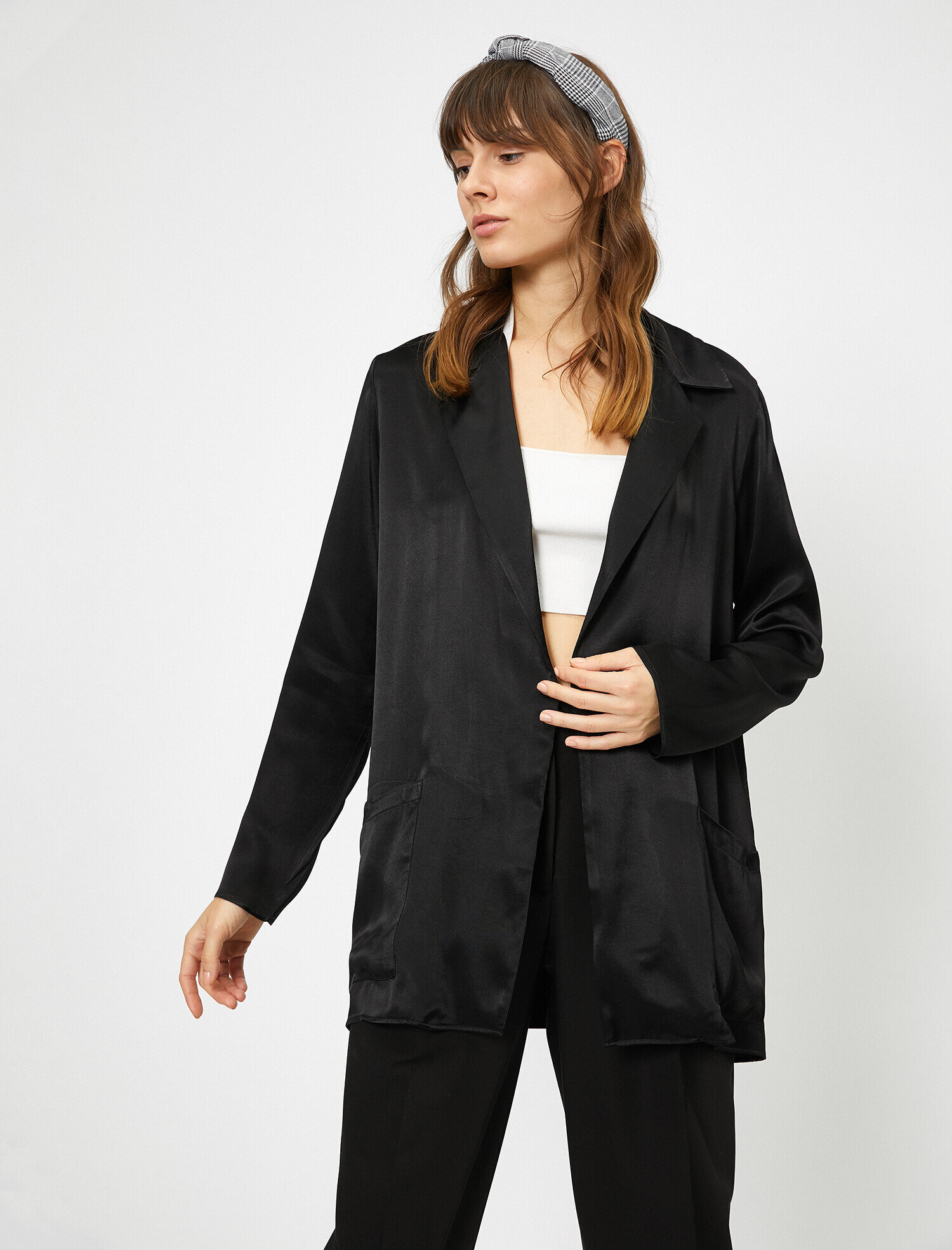   Cep Detaylı Uzun Kollu Saten Ceket