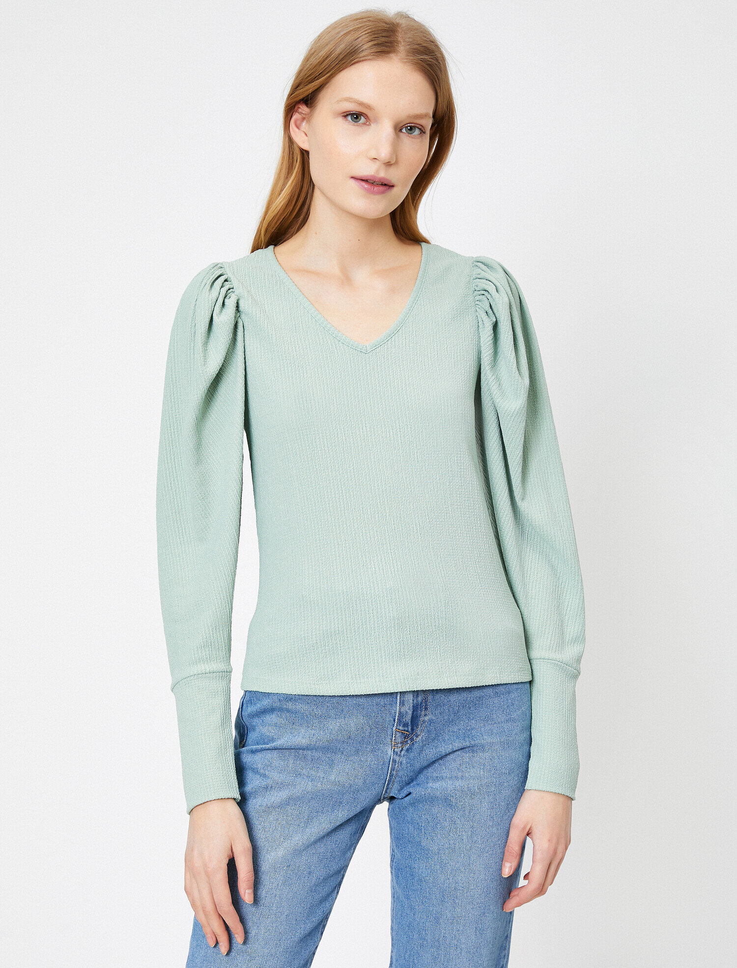   Uzun Kollu Tişört V Yaka Kol Manşet Detaylı Omuz Pili Detaylı