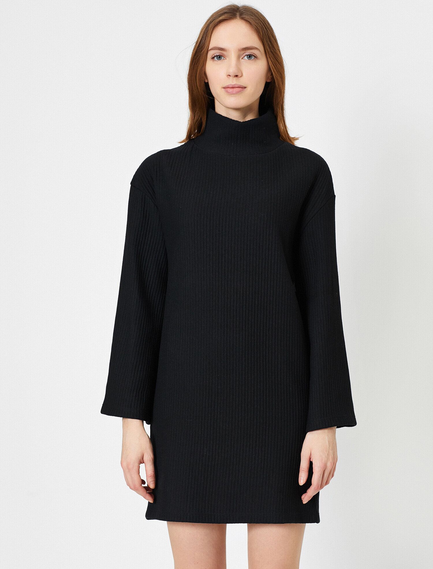   Boğazlı İspanyol Kol Detaylı Mini Elbise