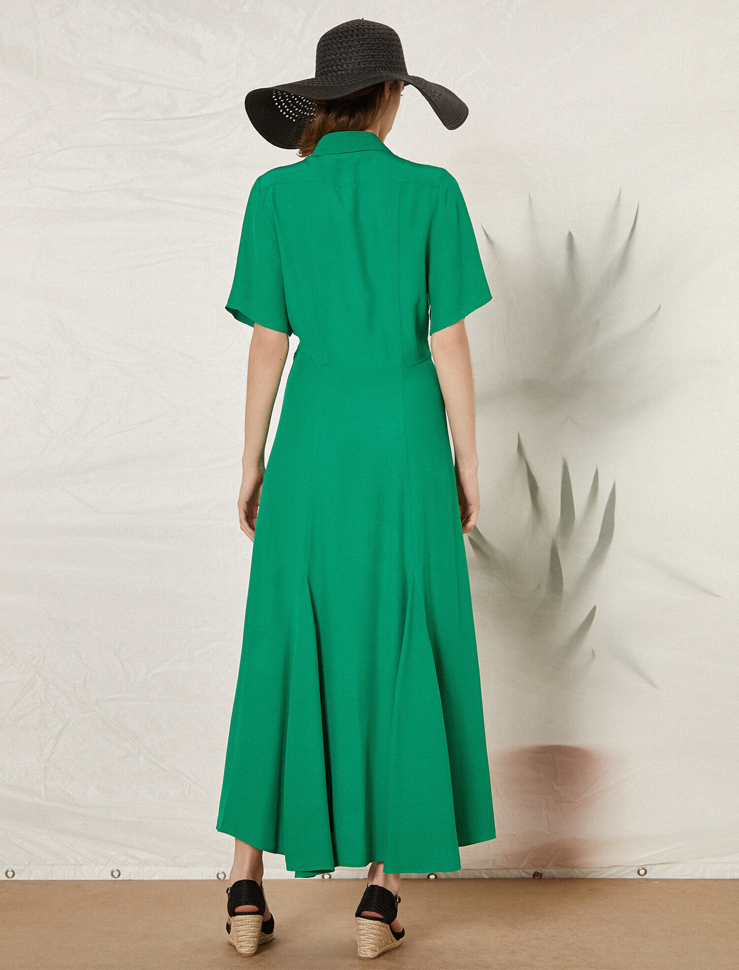   Gömlek Yaka Düğme Detaylı Kısa Kollu Uzun Elbise