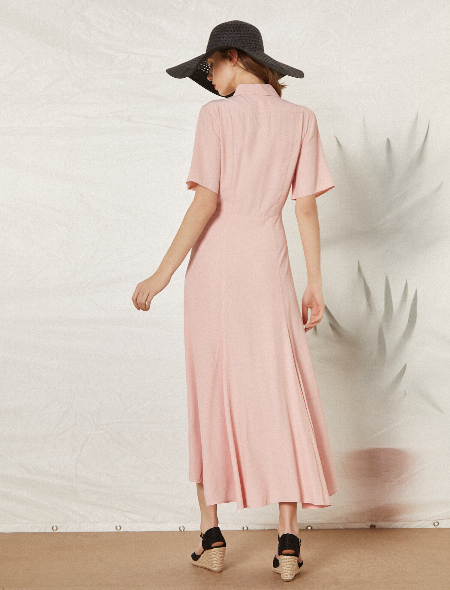   Gömlek Yaka Düğme Detaylı Kısa Kollu Uzun Elbise