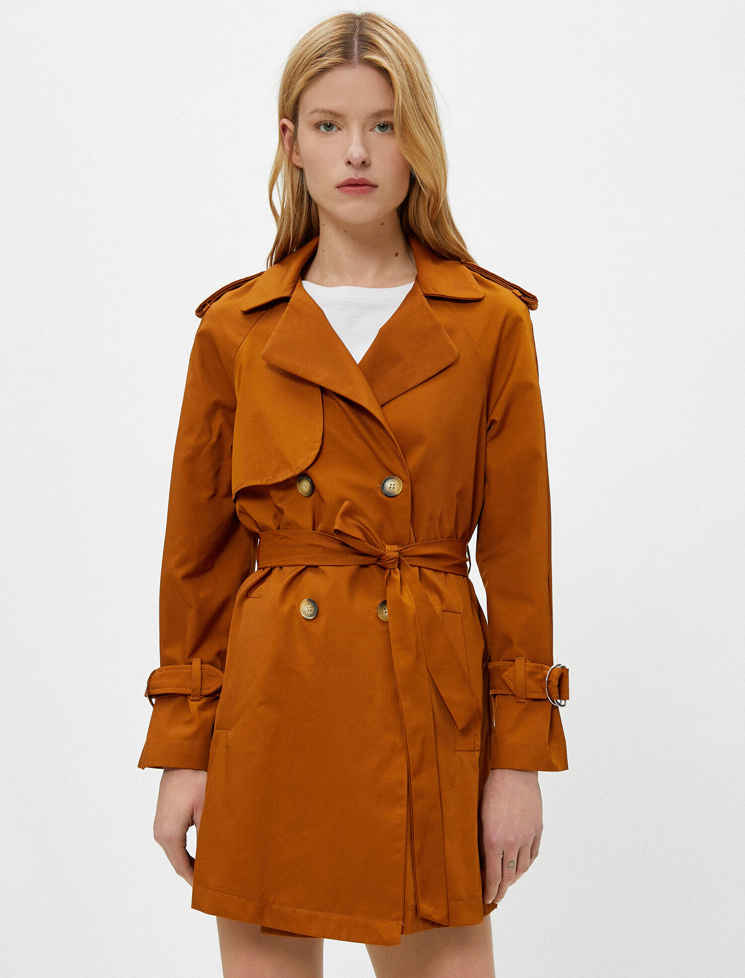   Kemer Detaylı Cepli Trençkot