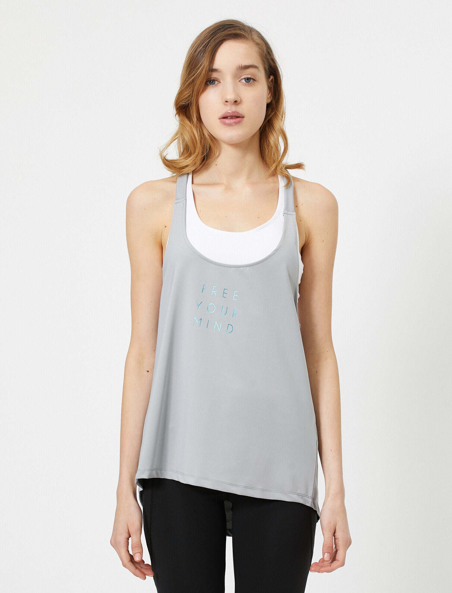   Kolsuz Baskılı Sırt Detaylı Atlet