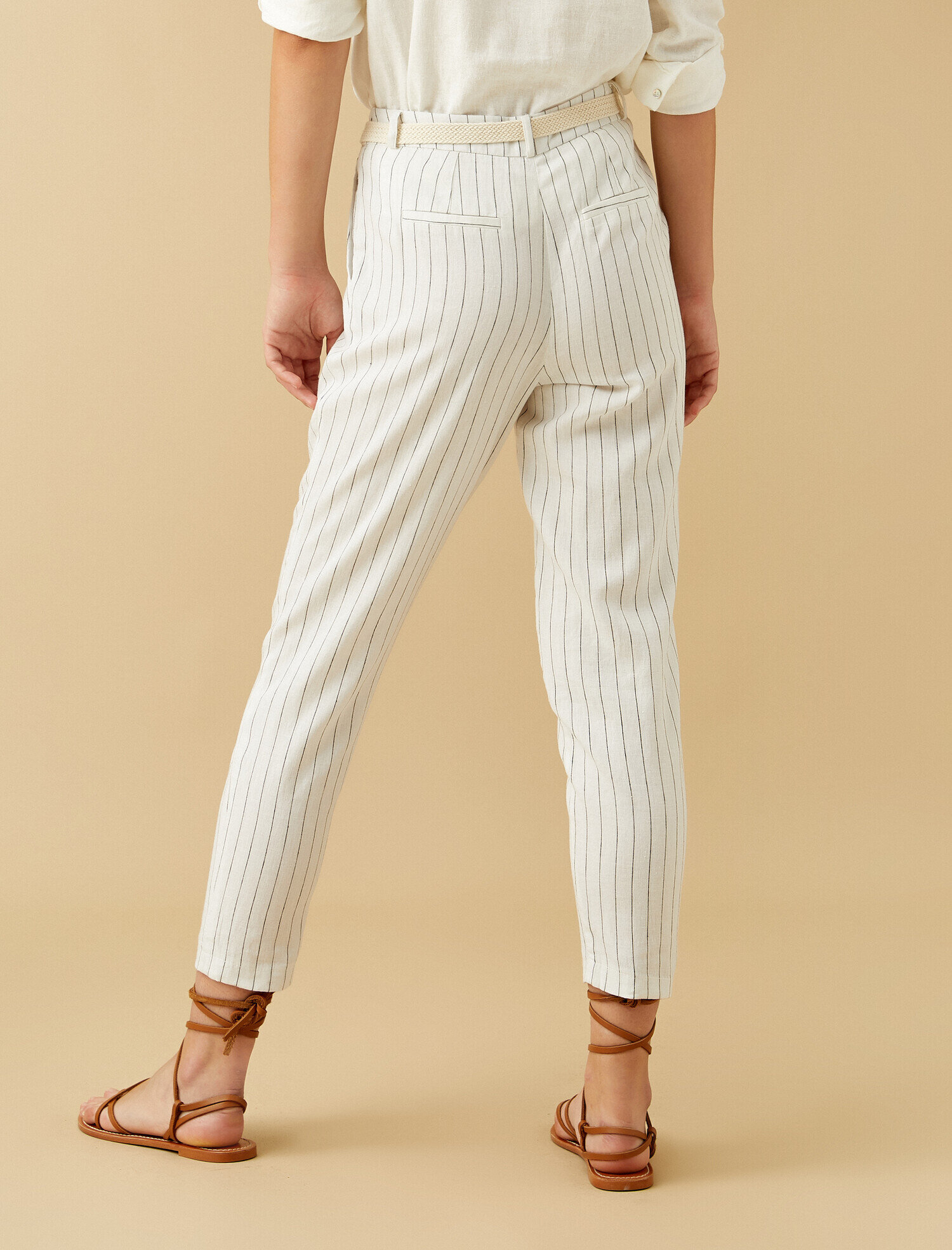   Kemer Detaylı Keten Karışımlı Pantolon