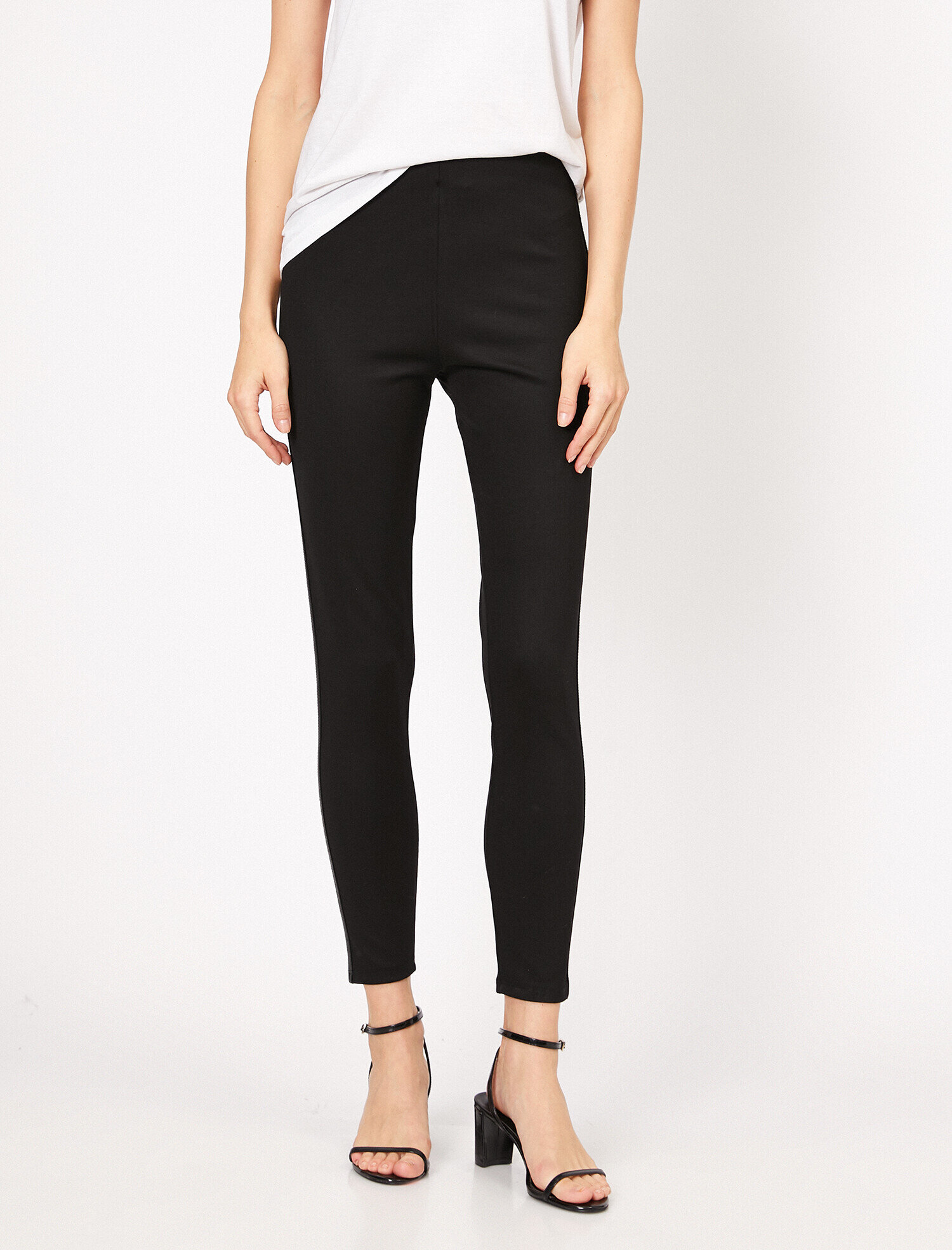   Suni Deri Şerit Detaylı Tayt