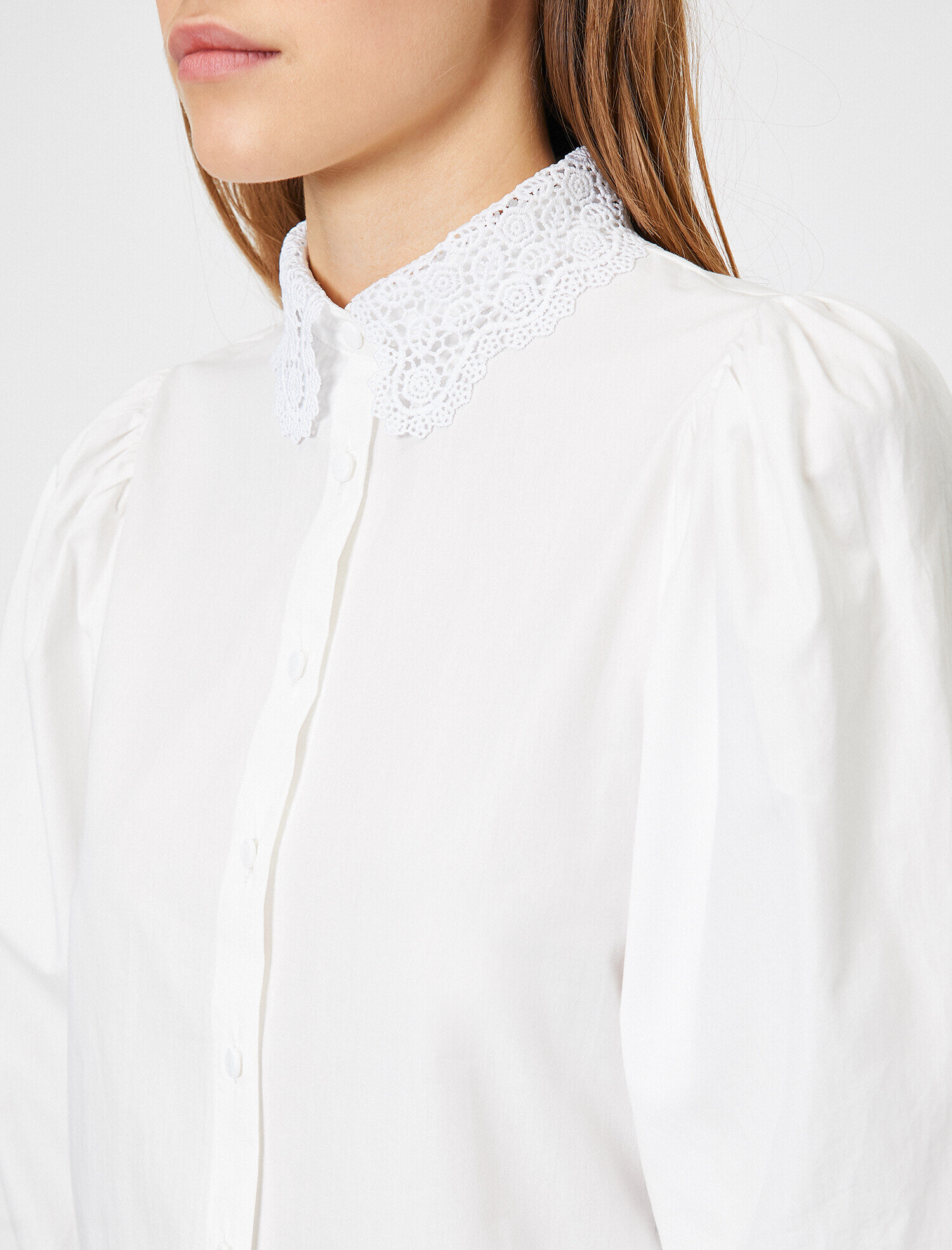 Balon Kollu Dantel Yaka Detaylı Gömlek