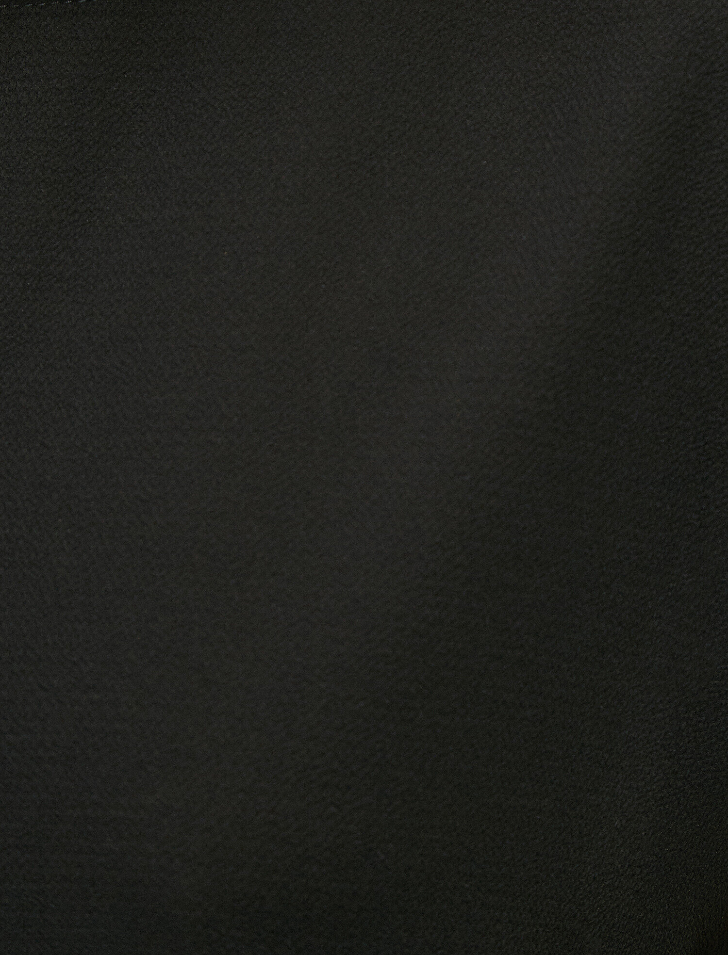   Omuzda Düğme Detaylı Siyah Bluz