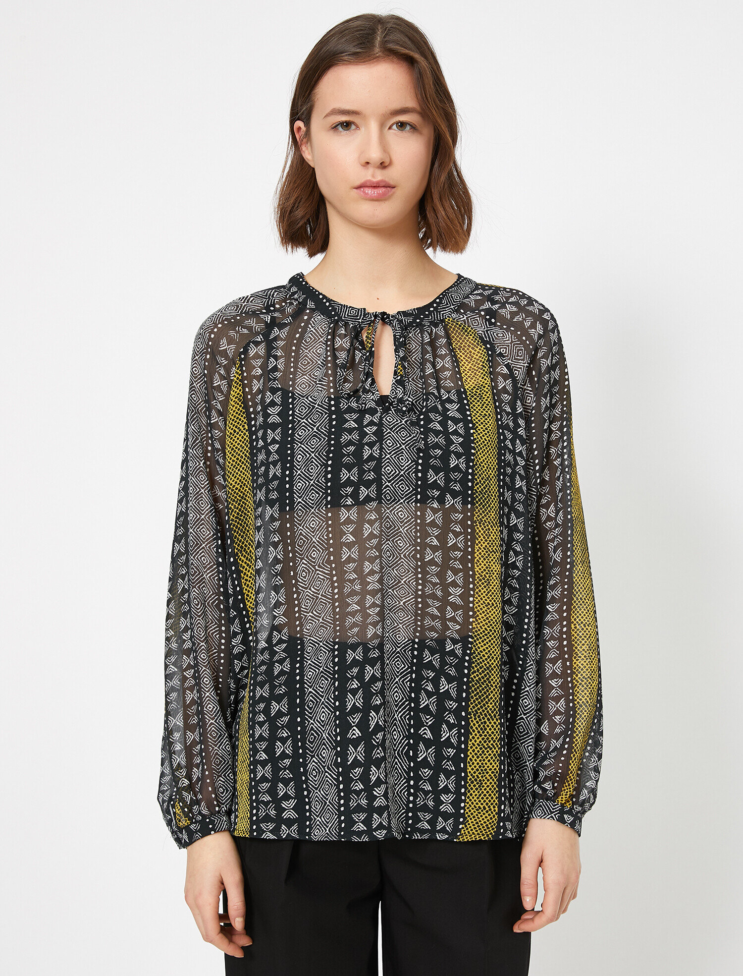   Uzun Kollu Desenli Şifon Bluz