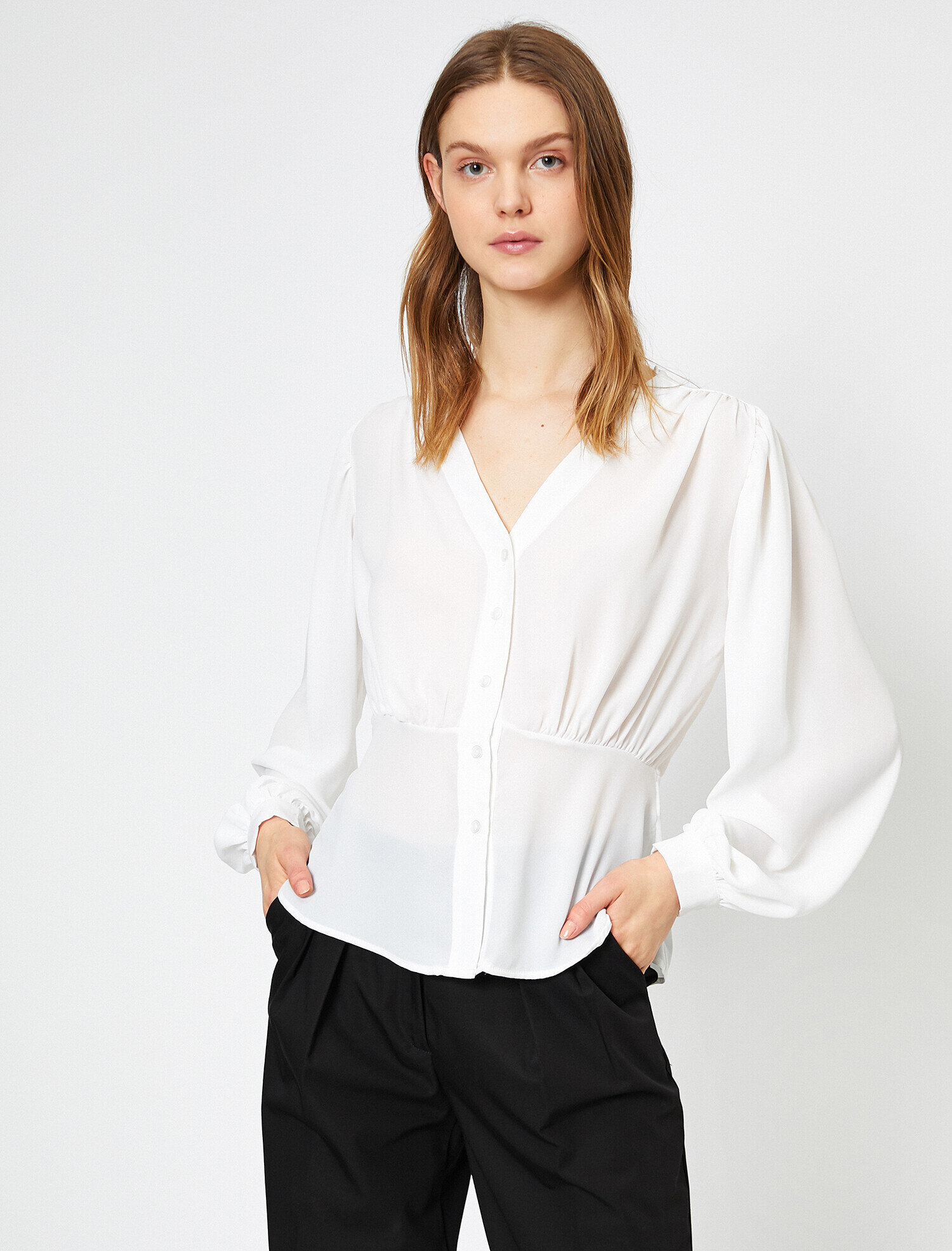   Kol Detaylı V Yaka Bluz