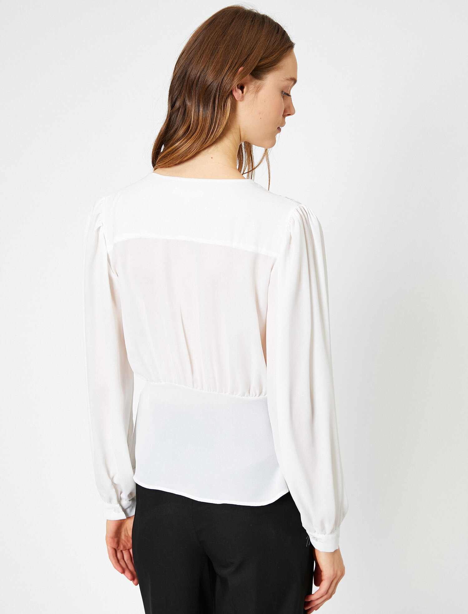   Kol Detaylı V Yaka Bluz