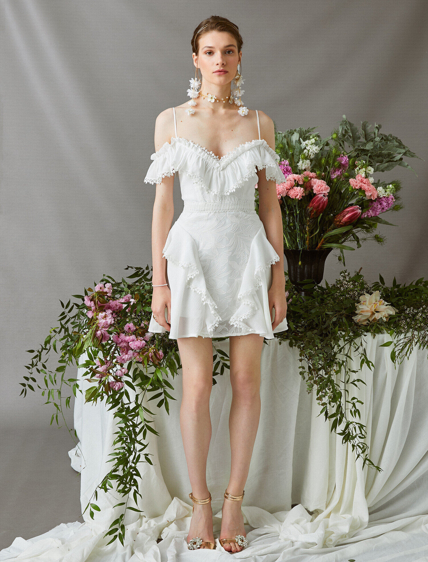   Askılı Fırfırlı Kısa Elbise