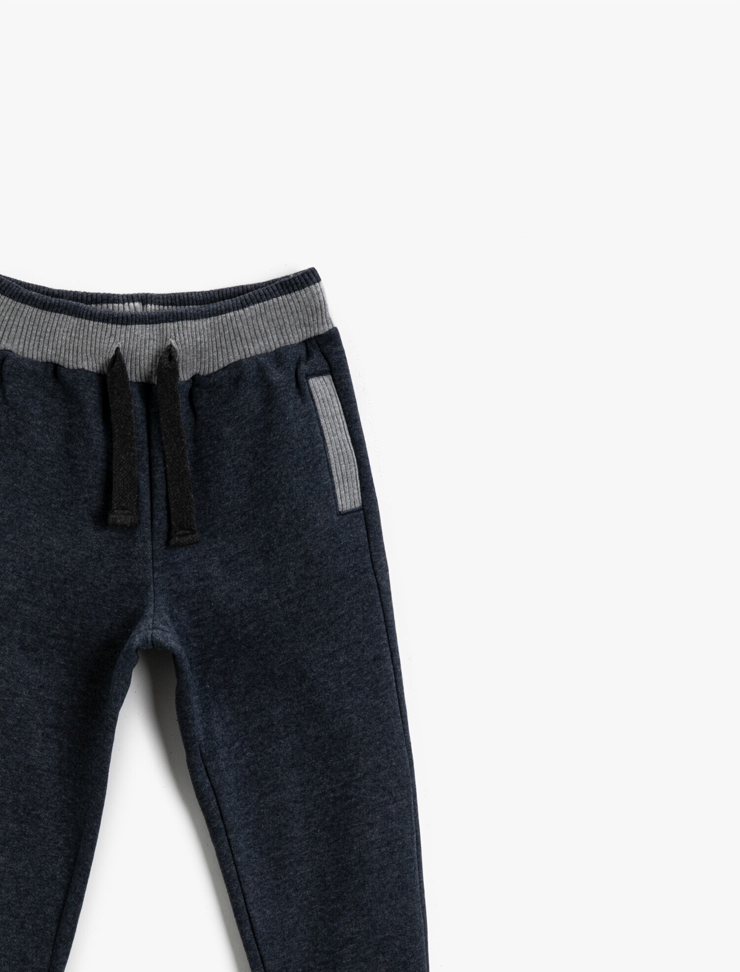  Erkek Çocuk Jogger Eşofman Altı Beli Bağlamalı Cep Detaylı