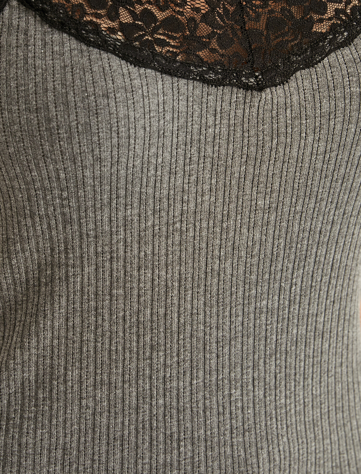   Dantelli İnce Askılı Atlet