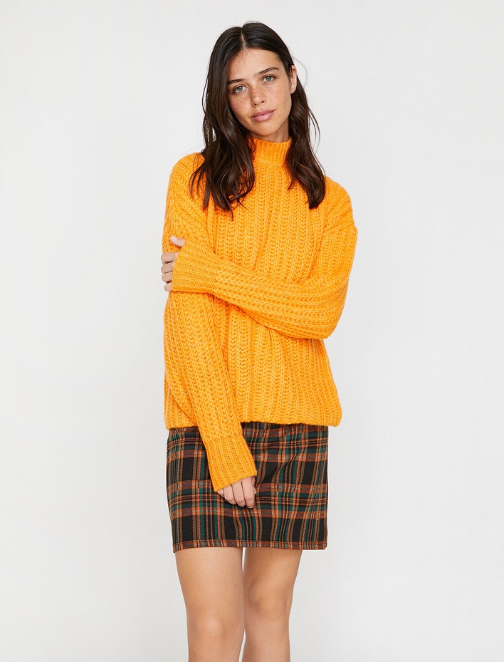  Örgülü Triko Kazak