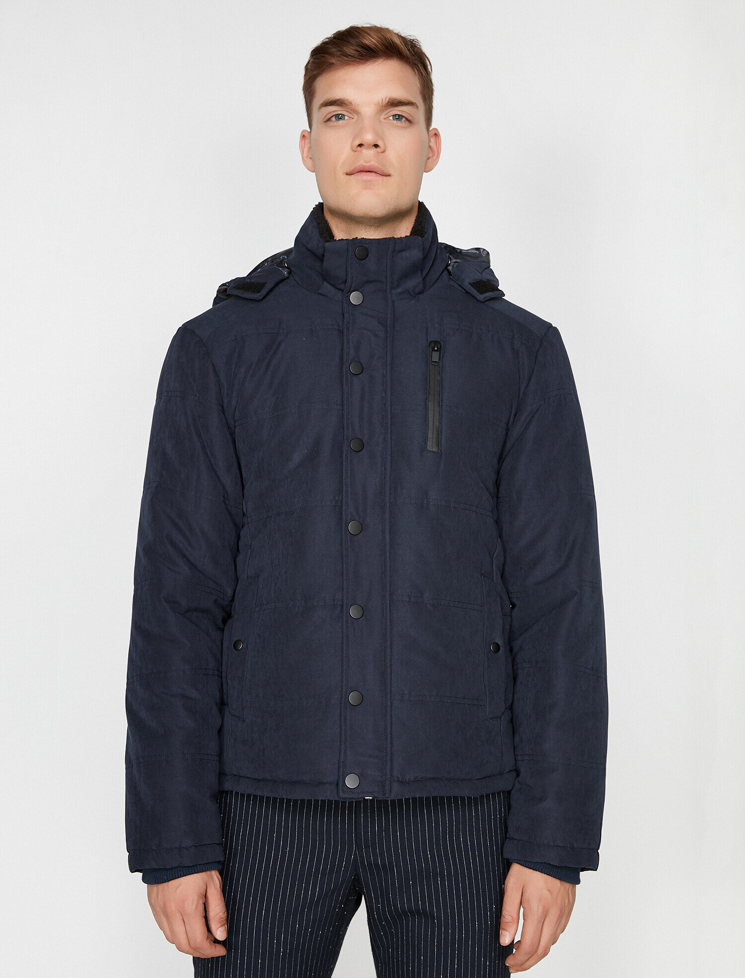   Deri Görünümlü Mont