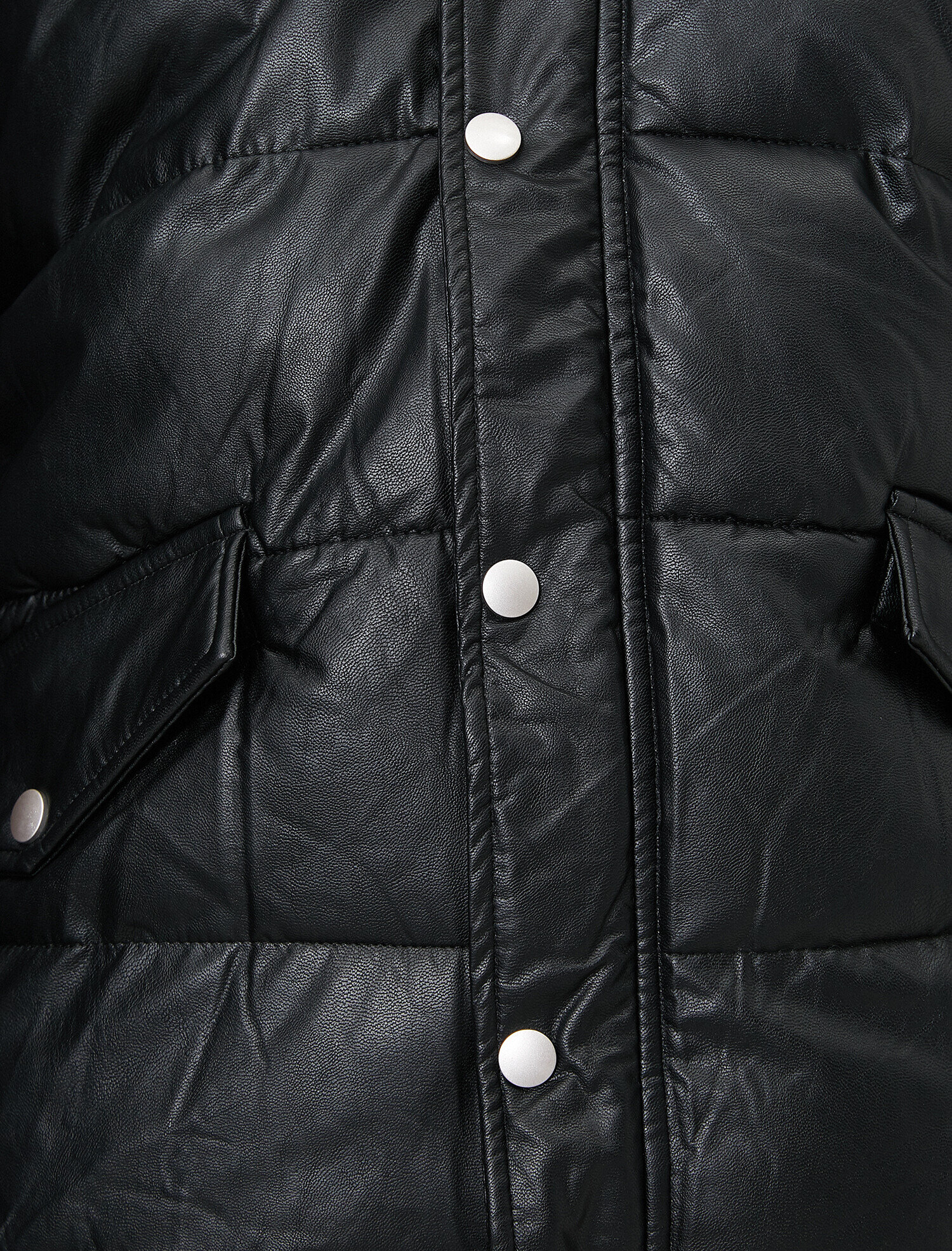 Deri Görünümlü Mont