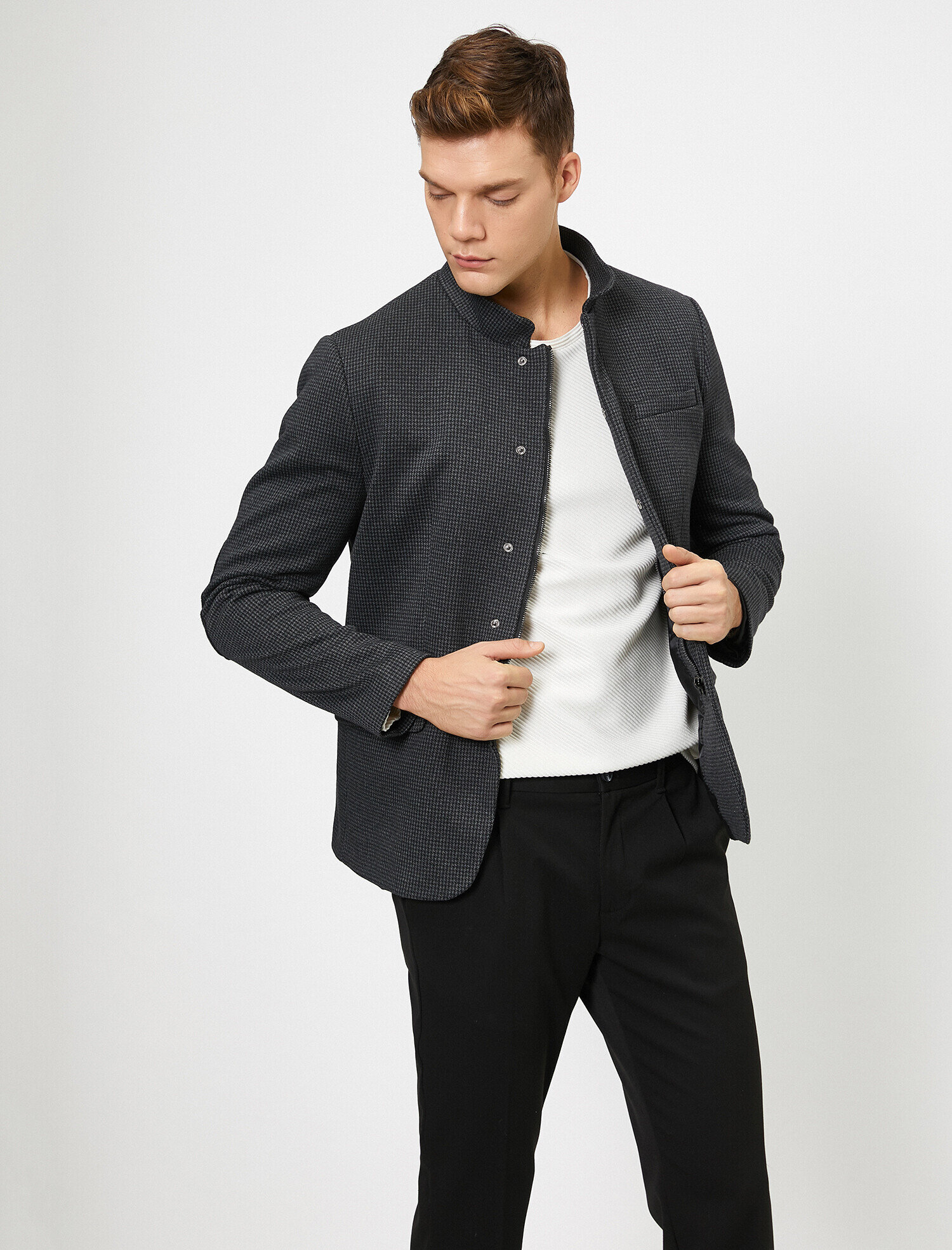   Fermuar Detaylı Ceket