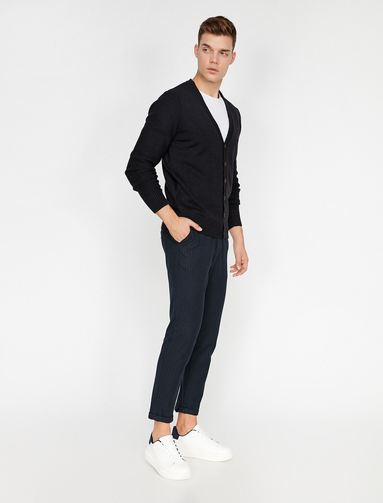   Düğme Detaylı Triko Hırka