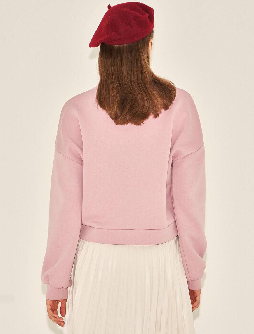  Harf Detayli Bisiklet Yaka Sweatshirt