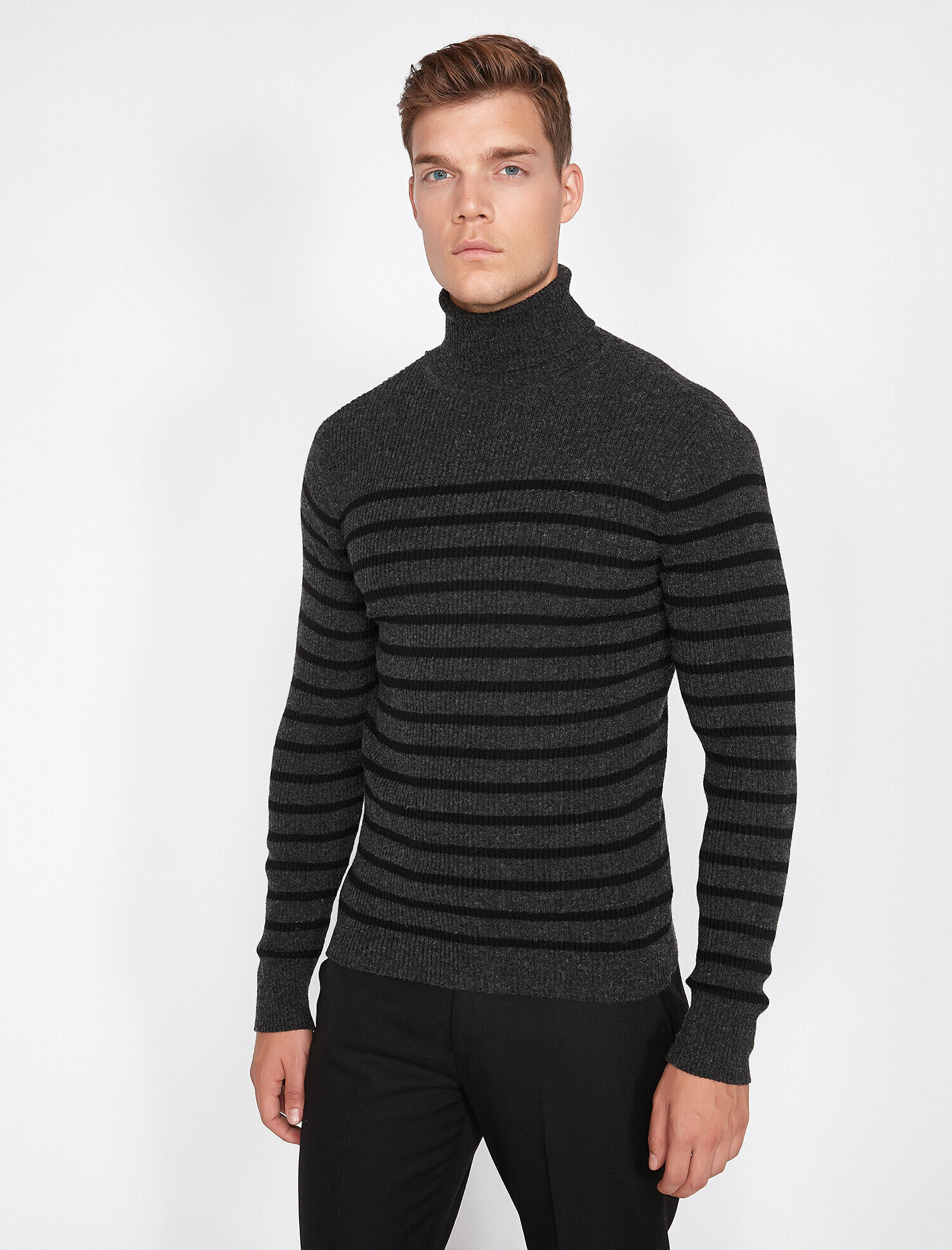   Çizgili Triko Kazak