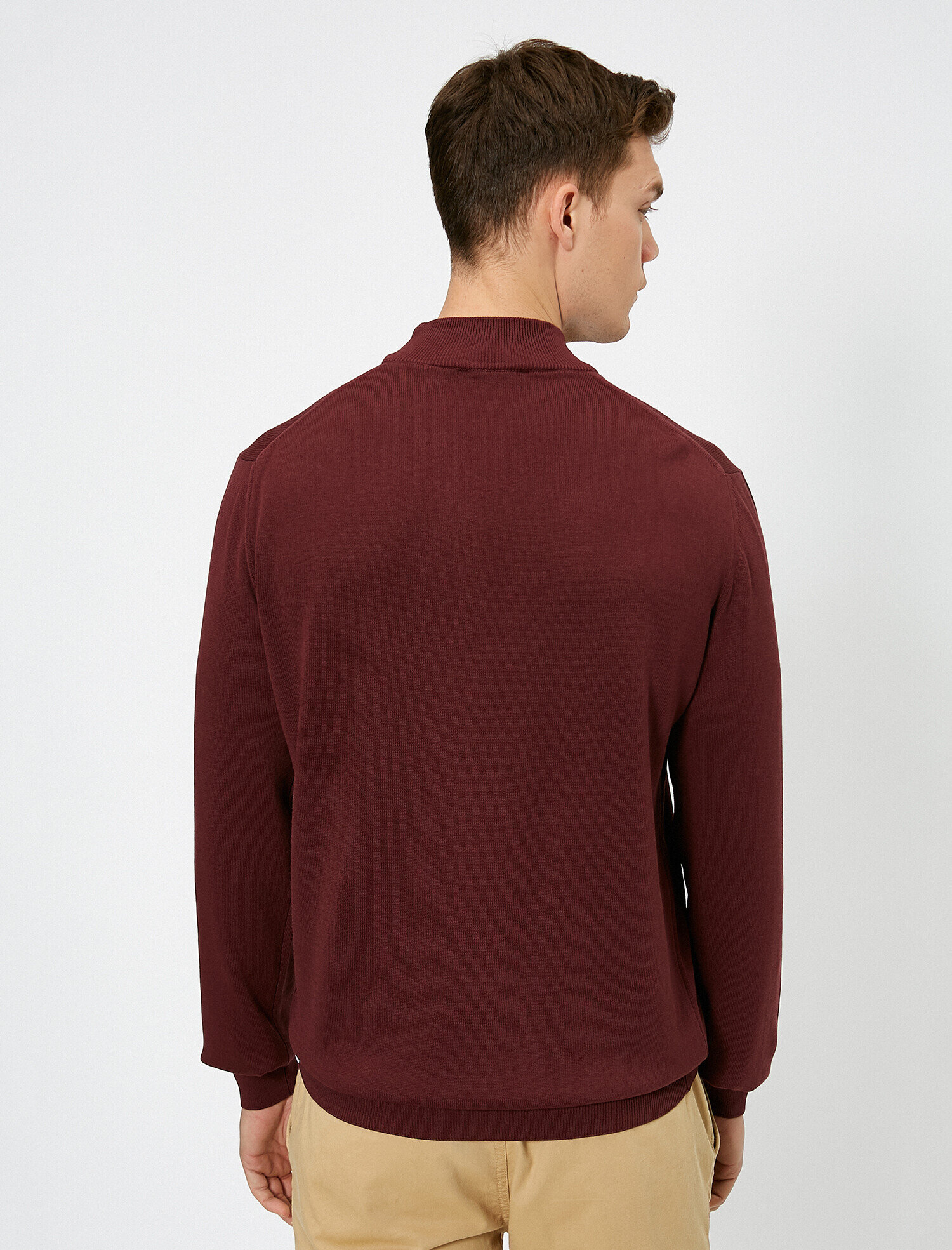   Yüksek Yaka Triko Kazak