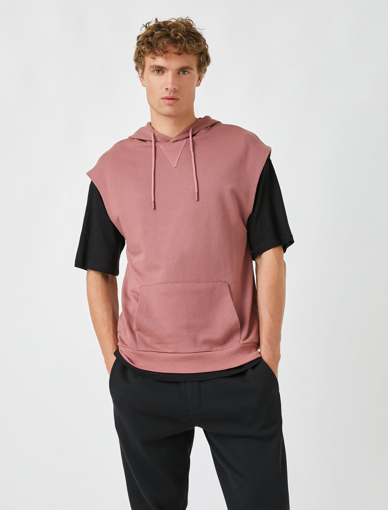 Kolsuz Kapşonlu Tişört Pamuklu