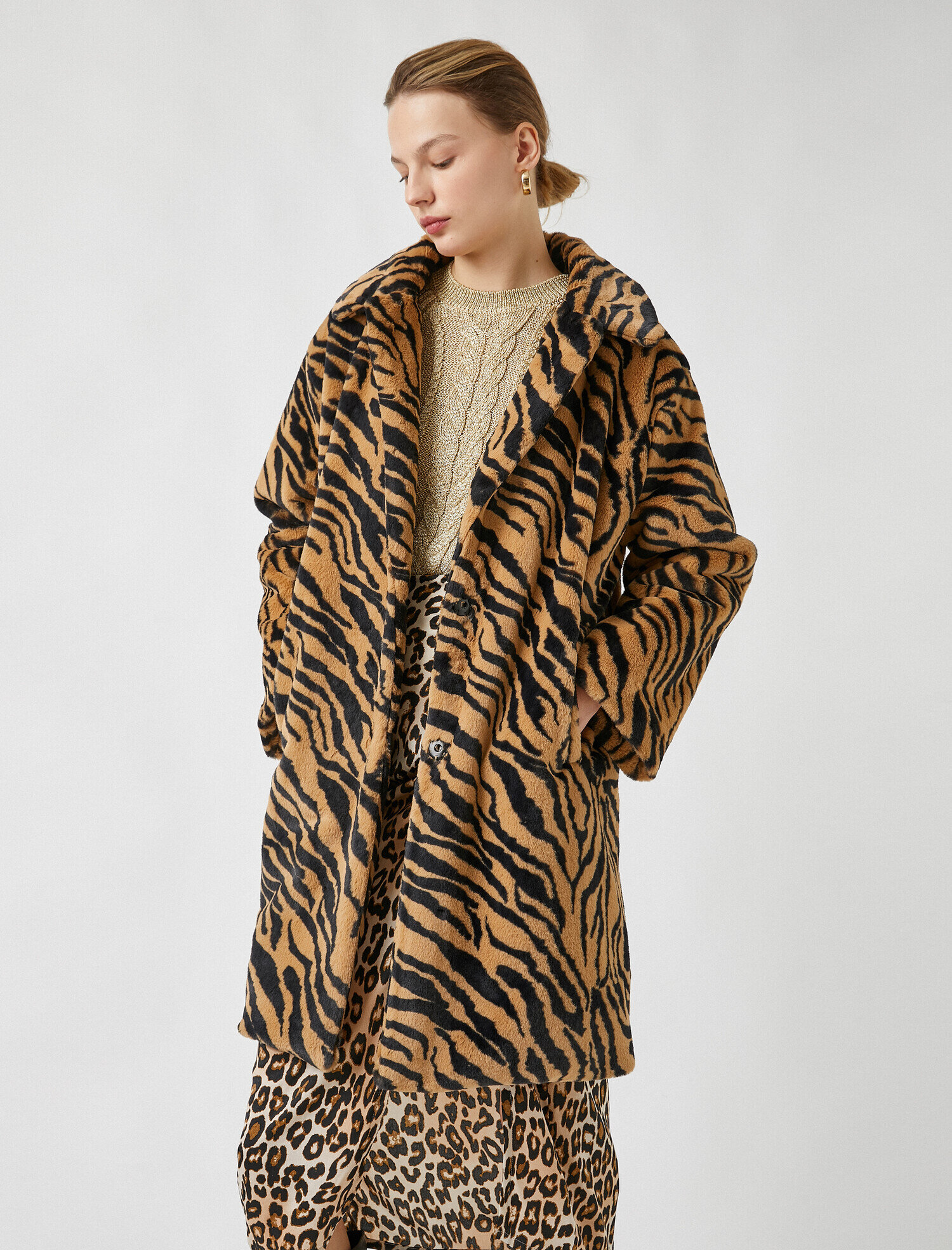   Zebra Desenli Suni Kürk Kaban