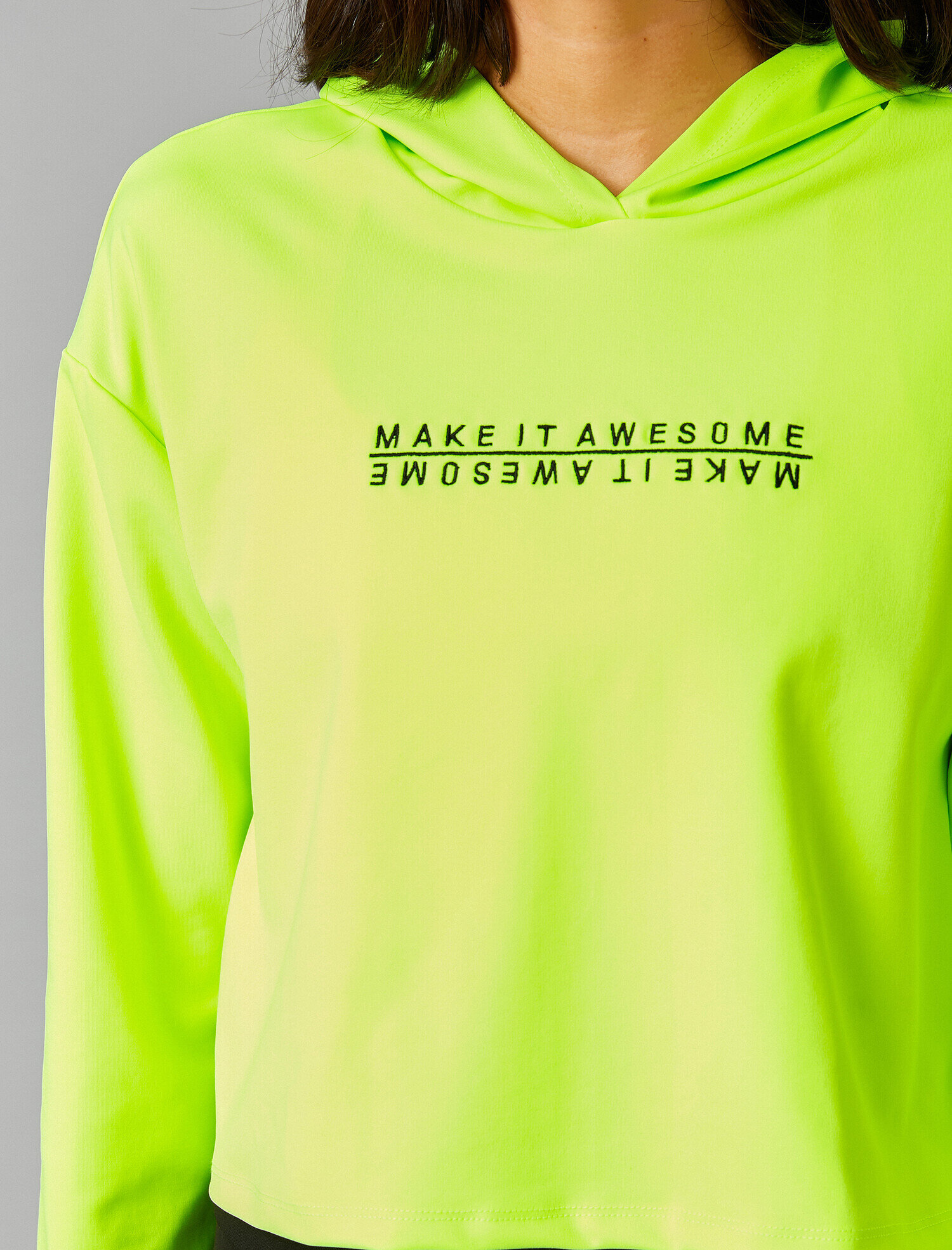   Kapüşonlu İşlemeli Sweatshirt