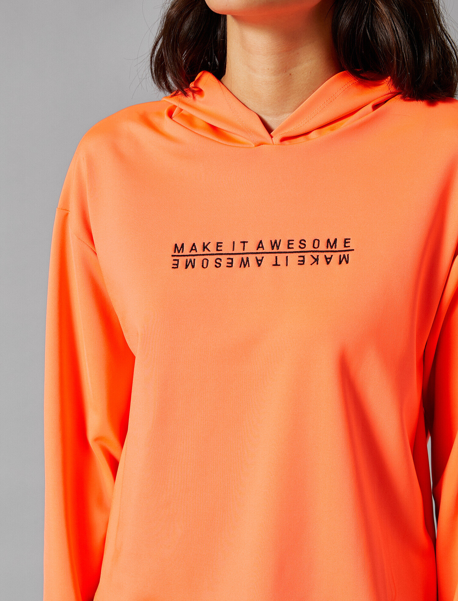   Kapüşonlu İşlemeli Sweatshirt