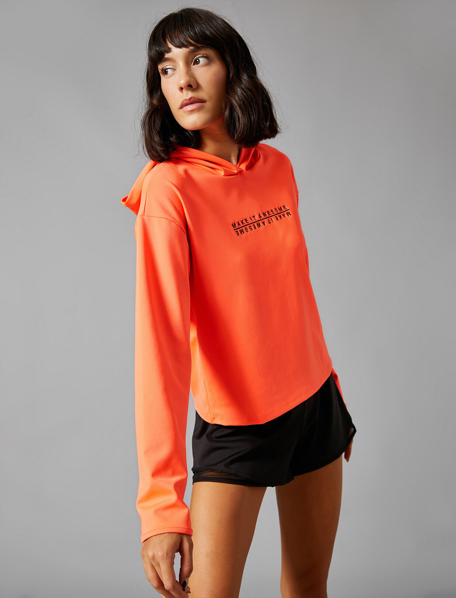   Kapüşonlu İşlemeli Sweatshirt