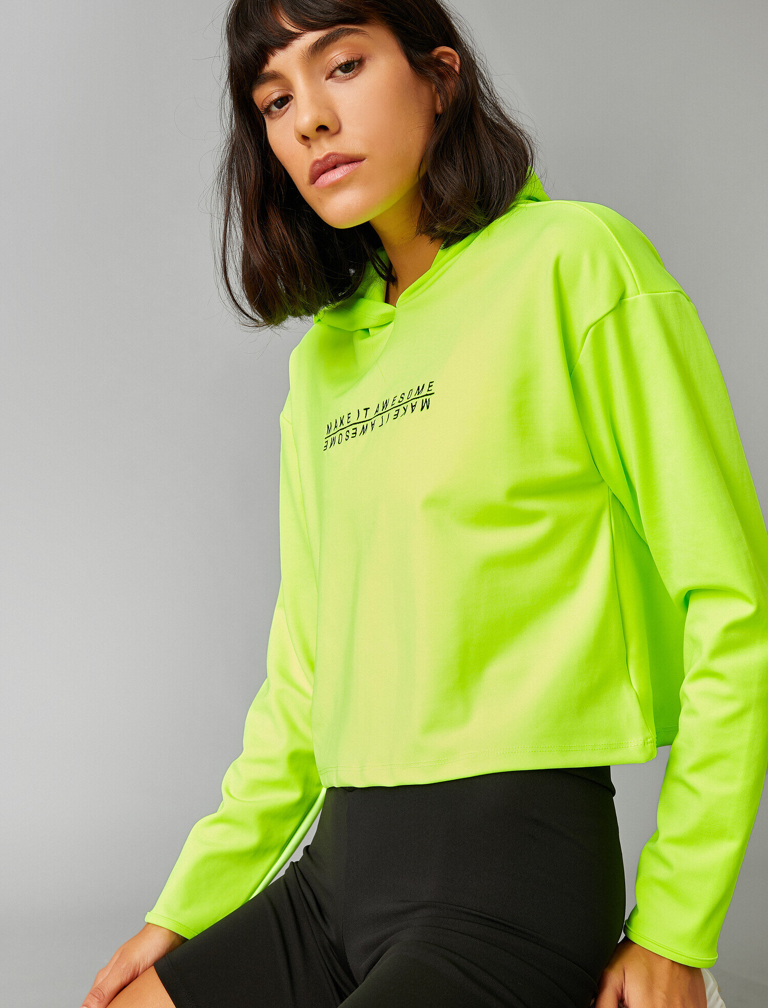   Kapüşonlu İşlemeli Sweatshirt