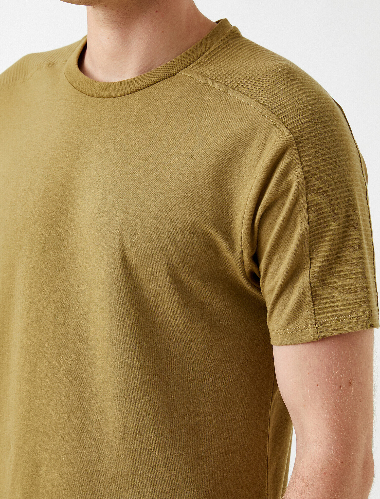   Slim Fit Basic Tişört Pamuklu