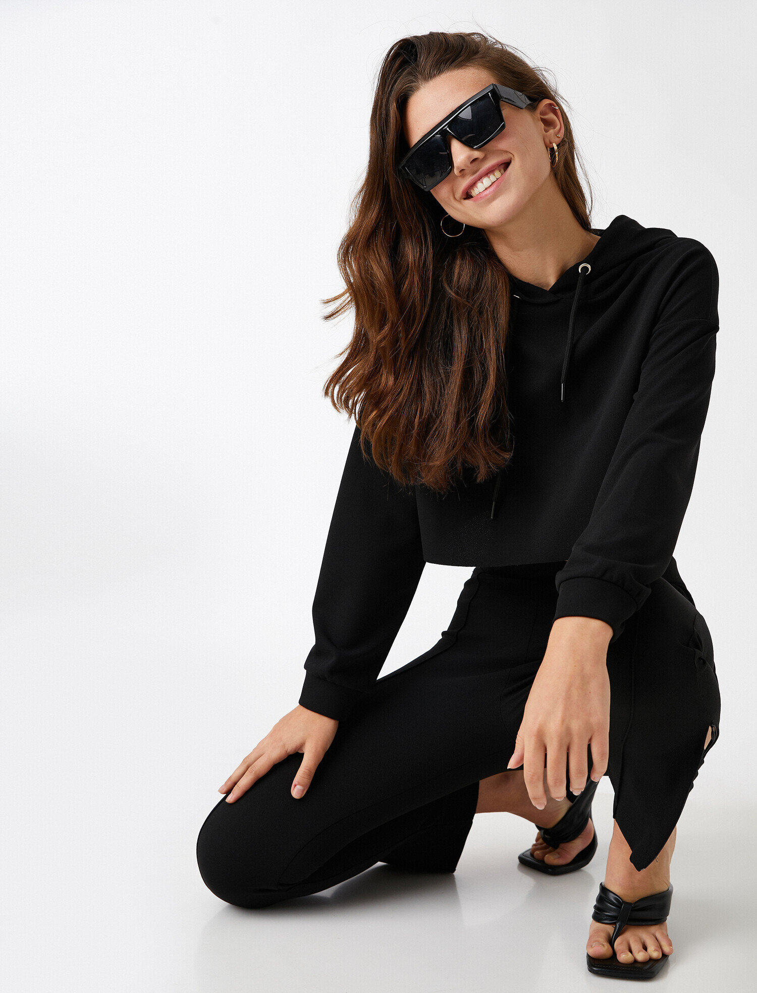 Kapüşonlu Crop Sweatshirt Basic