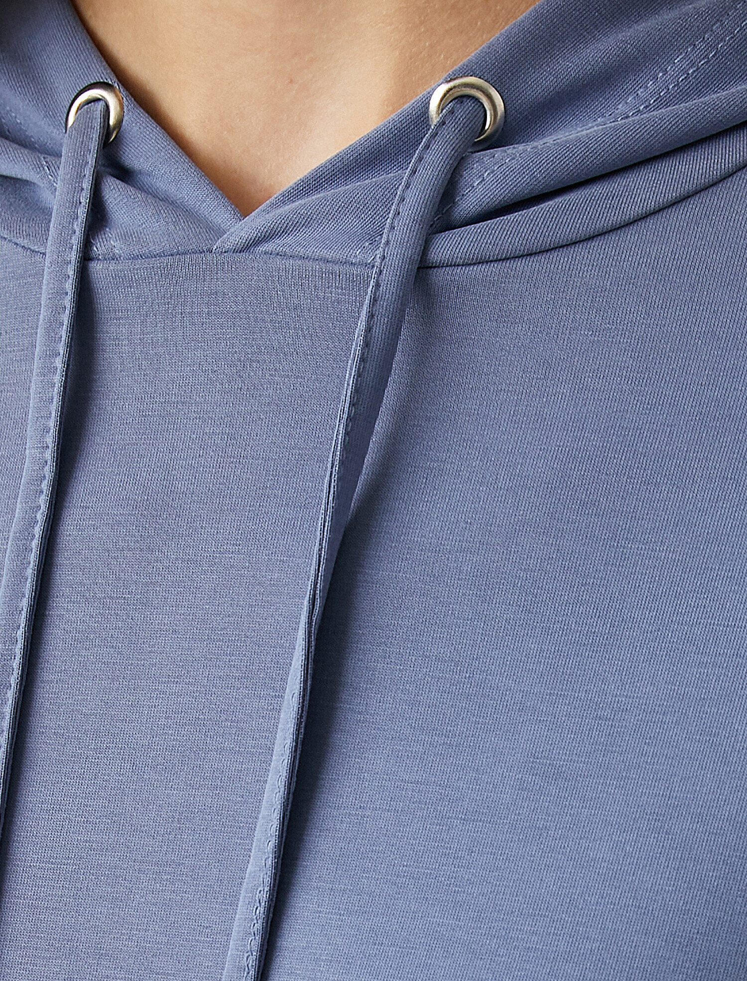 Kapüşonlu Cepli Sweatshirt