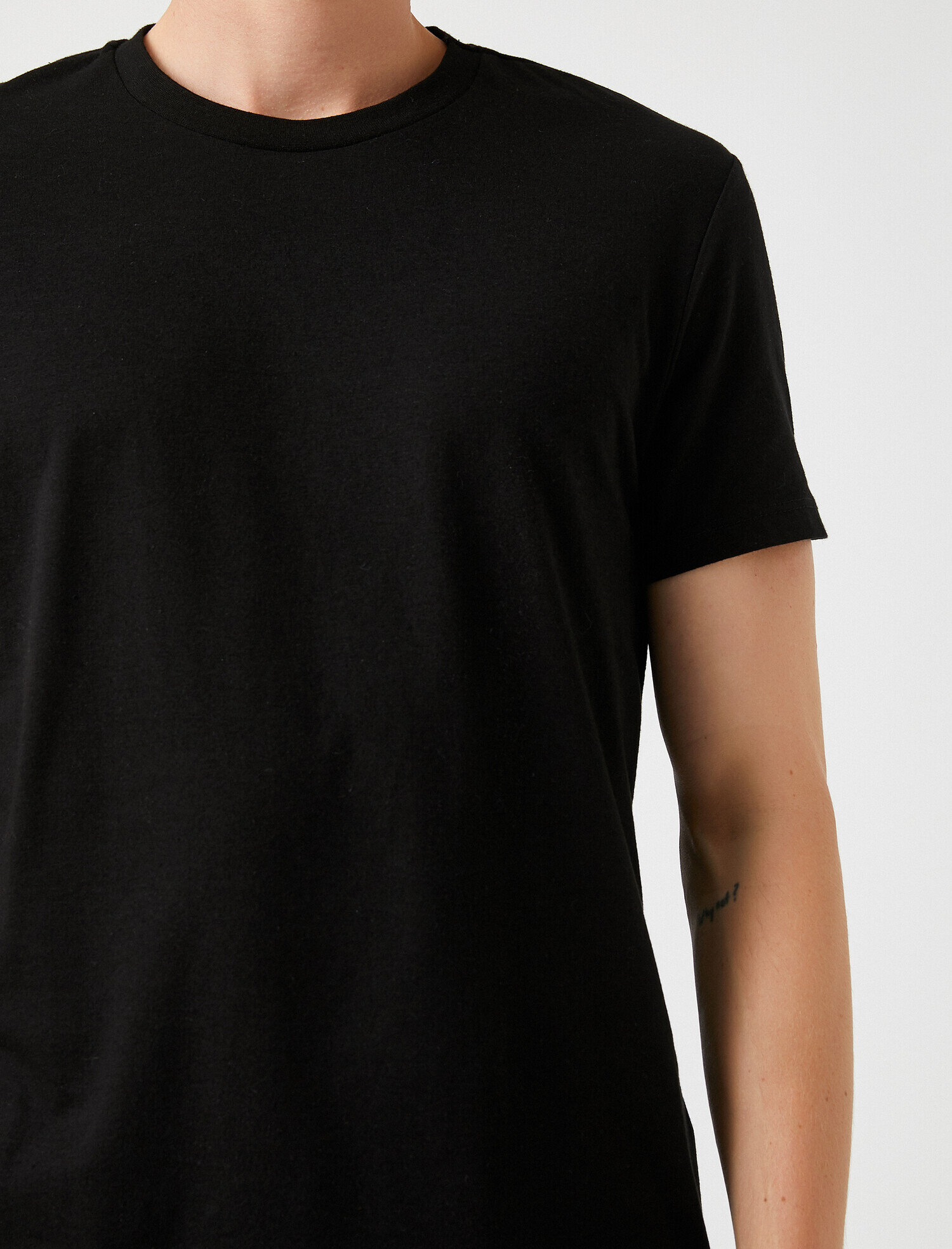   Bisiklet Yaka Tişört Pamuklu